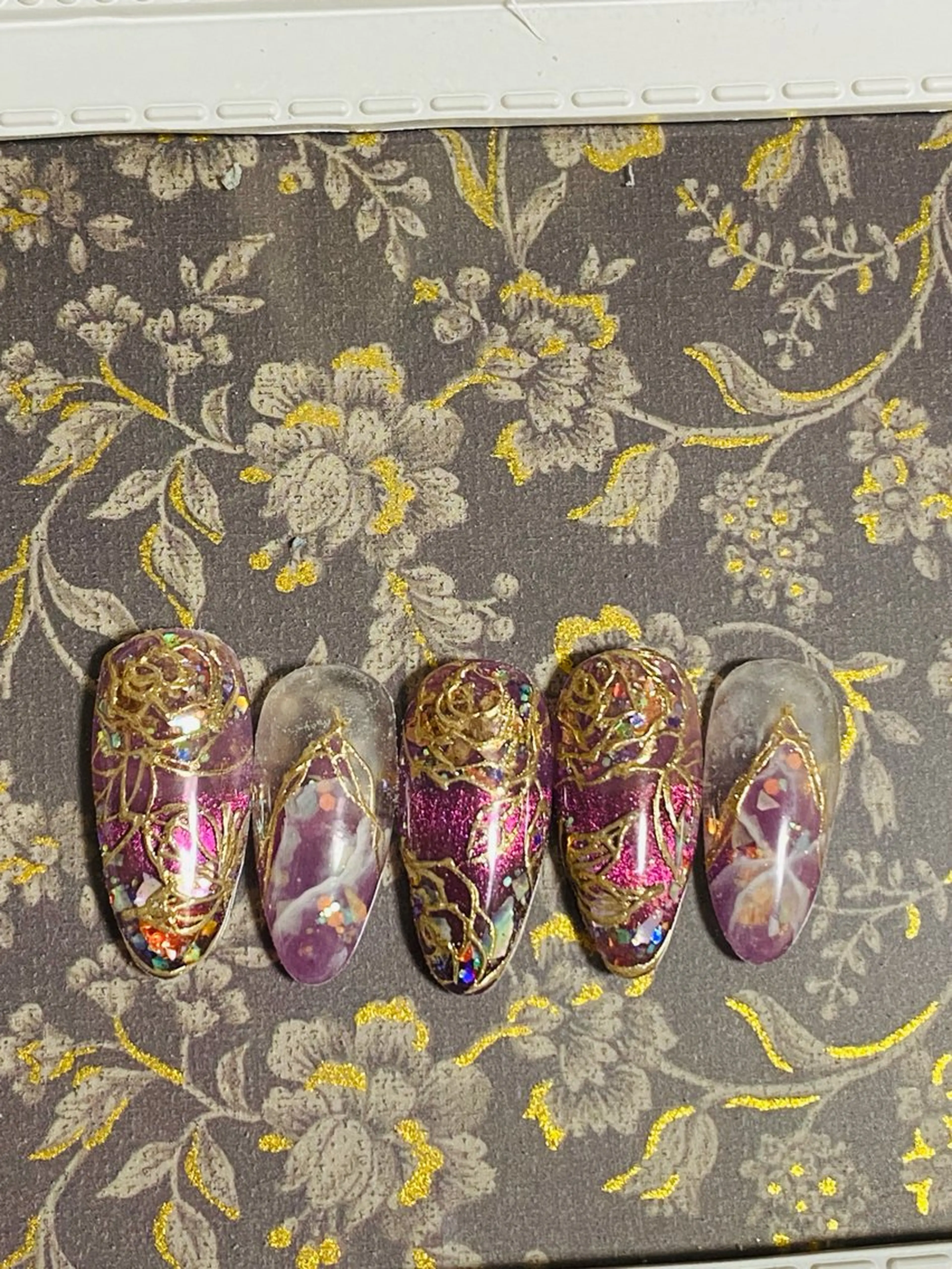 ネイル アートネイル マグネットネイル ミラーネイル 自宅ネイルサロン ♦️nuance♦️のネイルデザイン