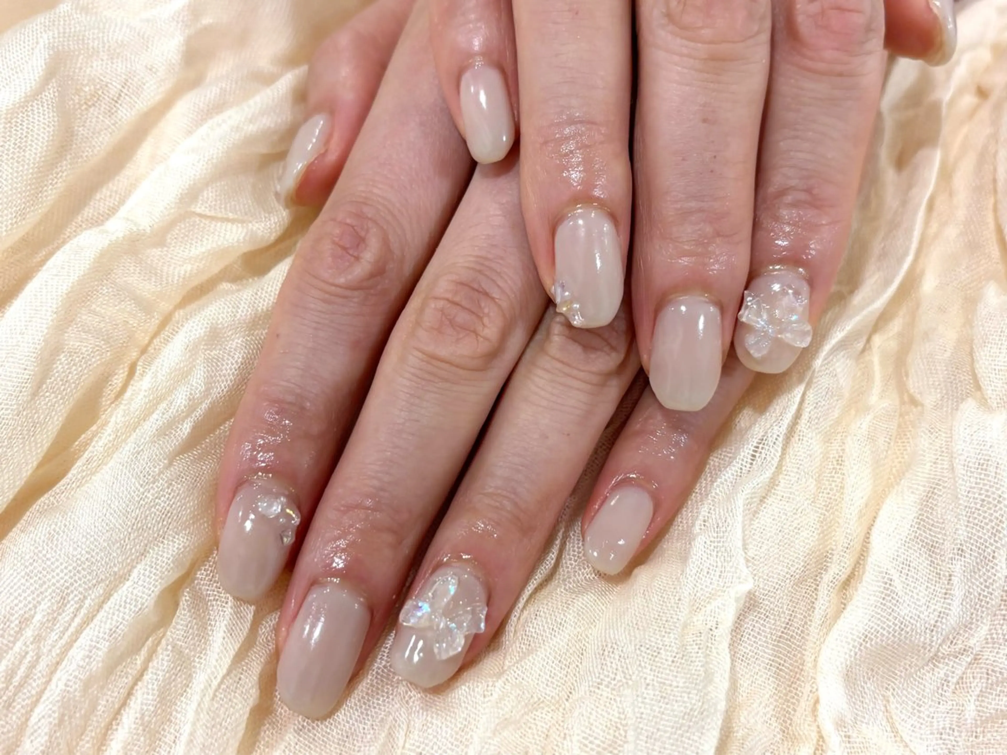 【Hand🤚🏻オフあり☁️】ワンカラー🎀＋お好きなパーツ4つまで💎💖パラジェル使用✨✨の写真