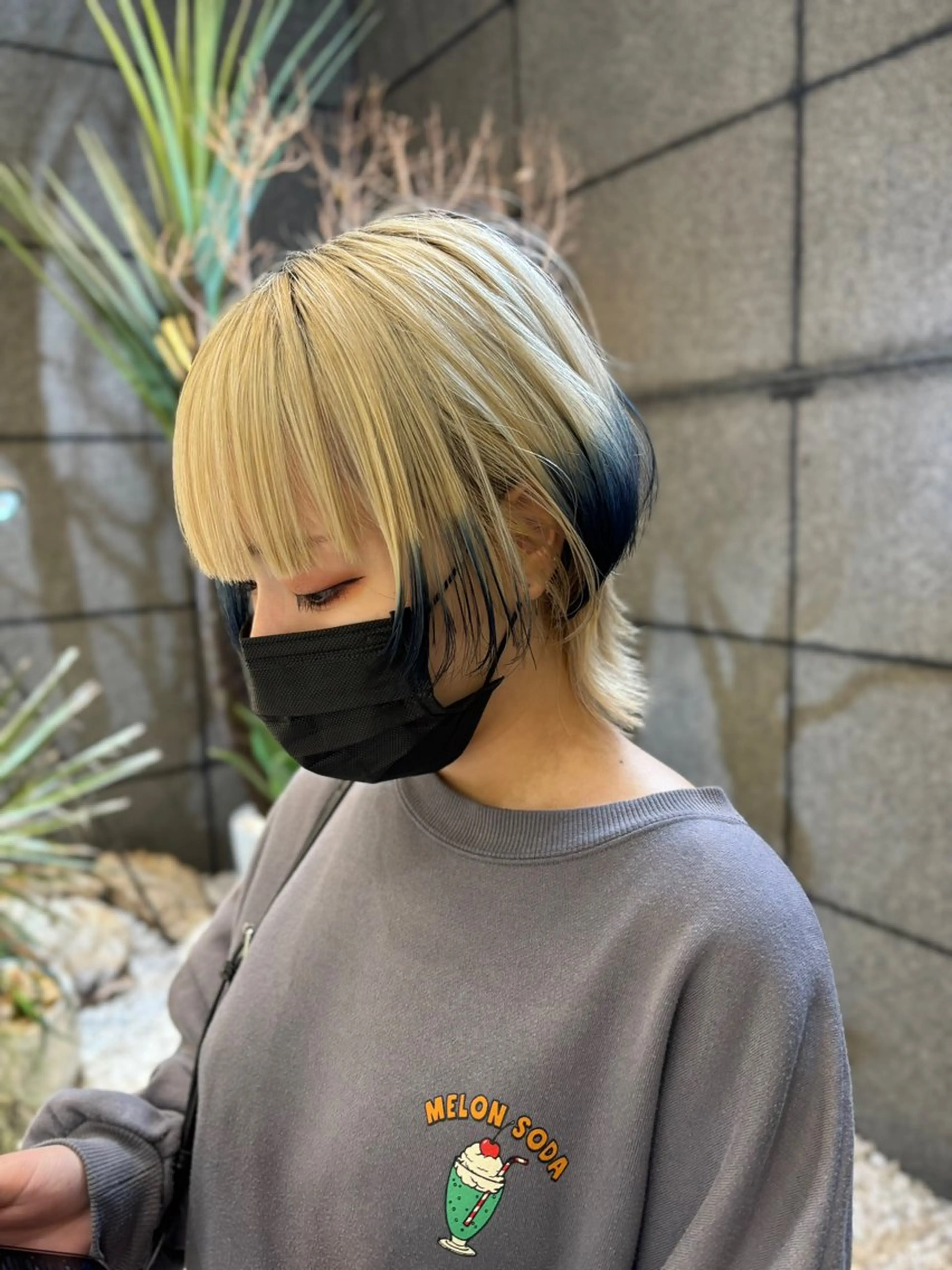 ショート カラー ハイトーンカラー ショートヘア ウルフカット カット ヘアカラー トリートメント 🥇メンズパーマ /縮毛矯正/木村神心のヘアスタイル