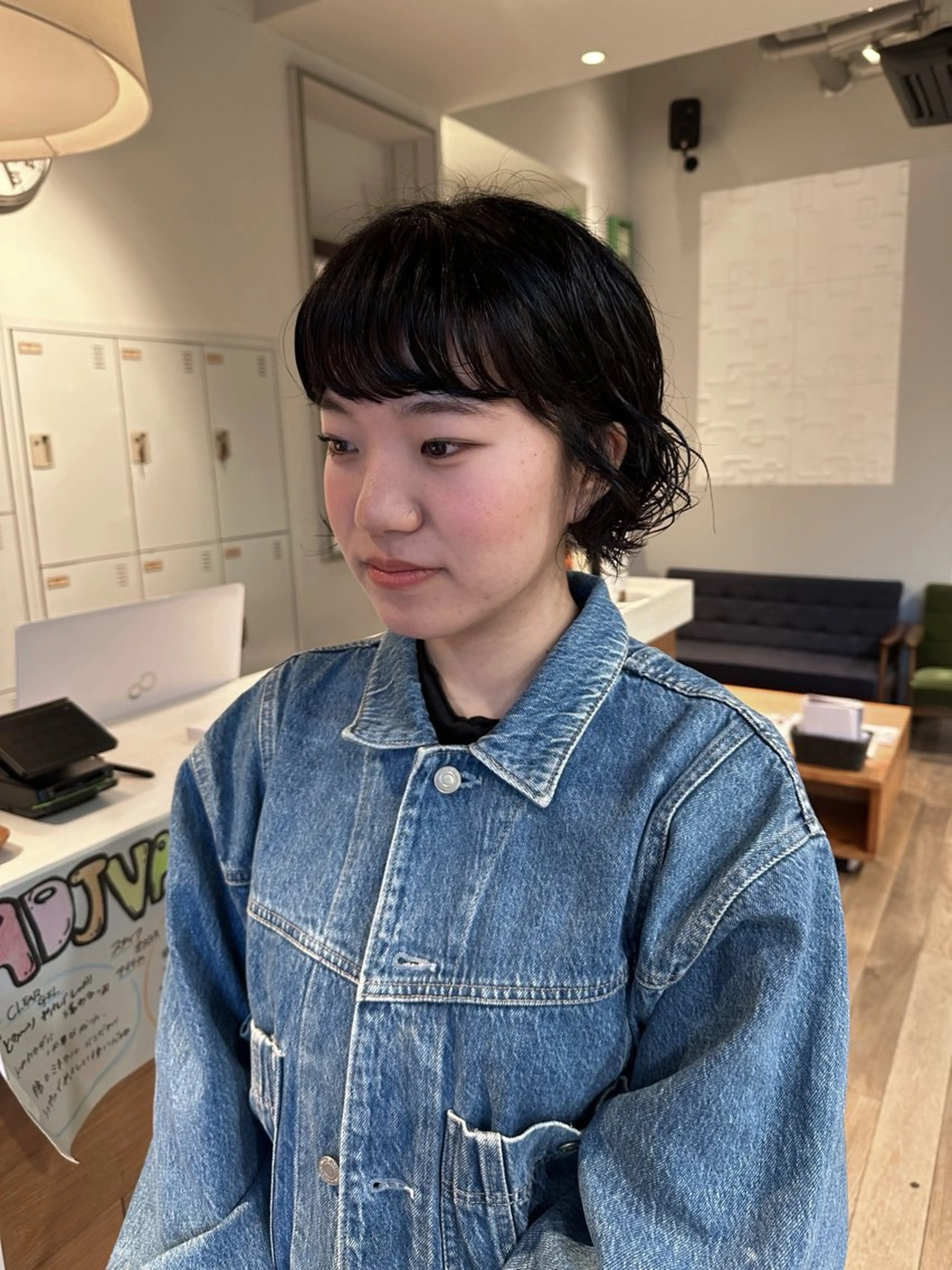 ショート パーマ パーマ 塩澤 榛奈のヘアスタイル