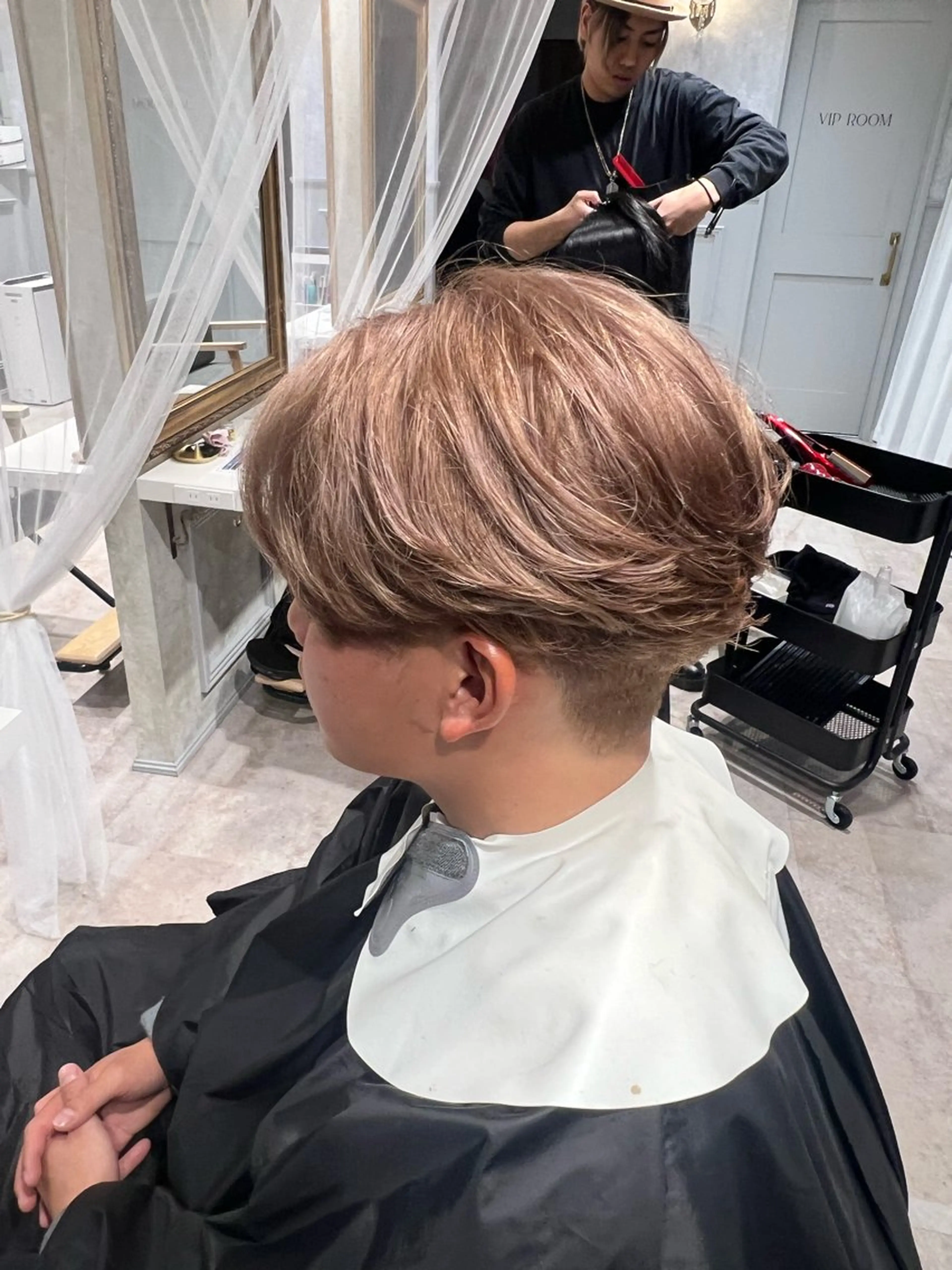 ショート メンズ メンズブリーチ 下田 颯太のヘアスタイル