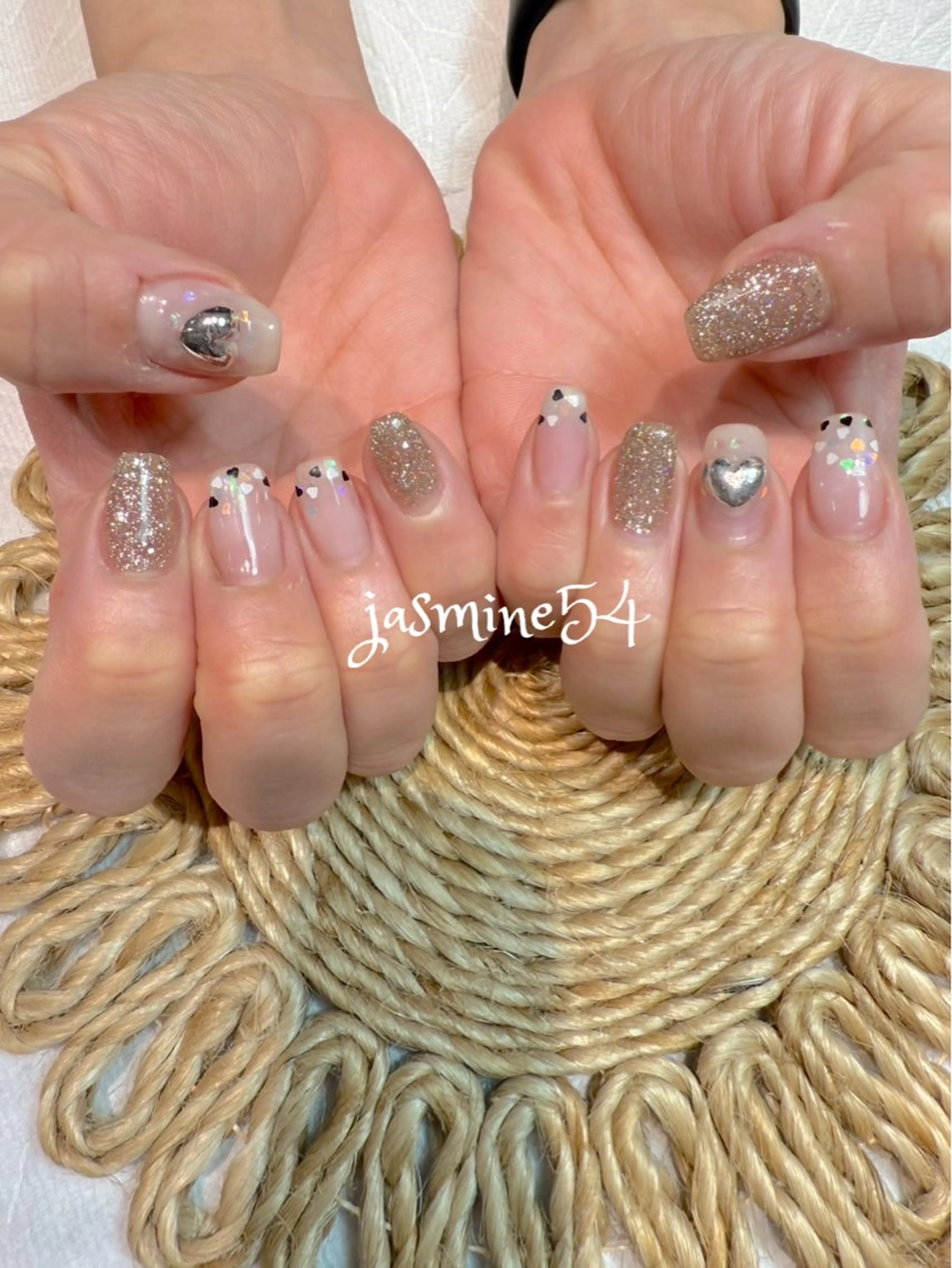 ネイル ニュアンスネイル バレンタイン jasmine54 mihoのネイルデザイン