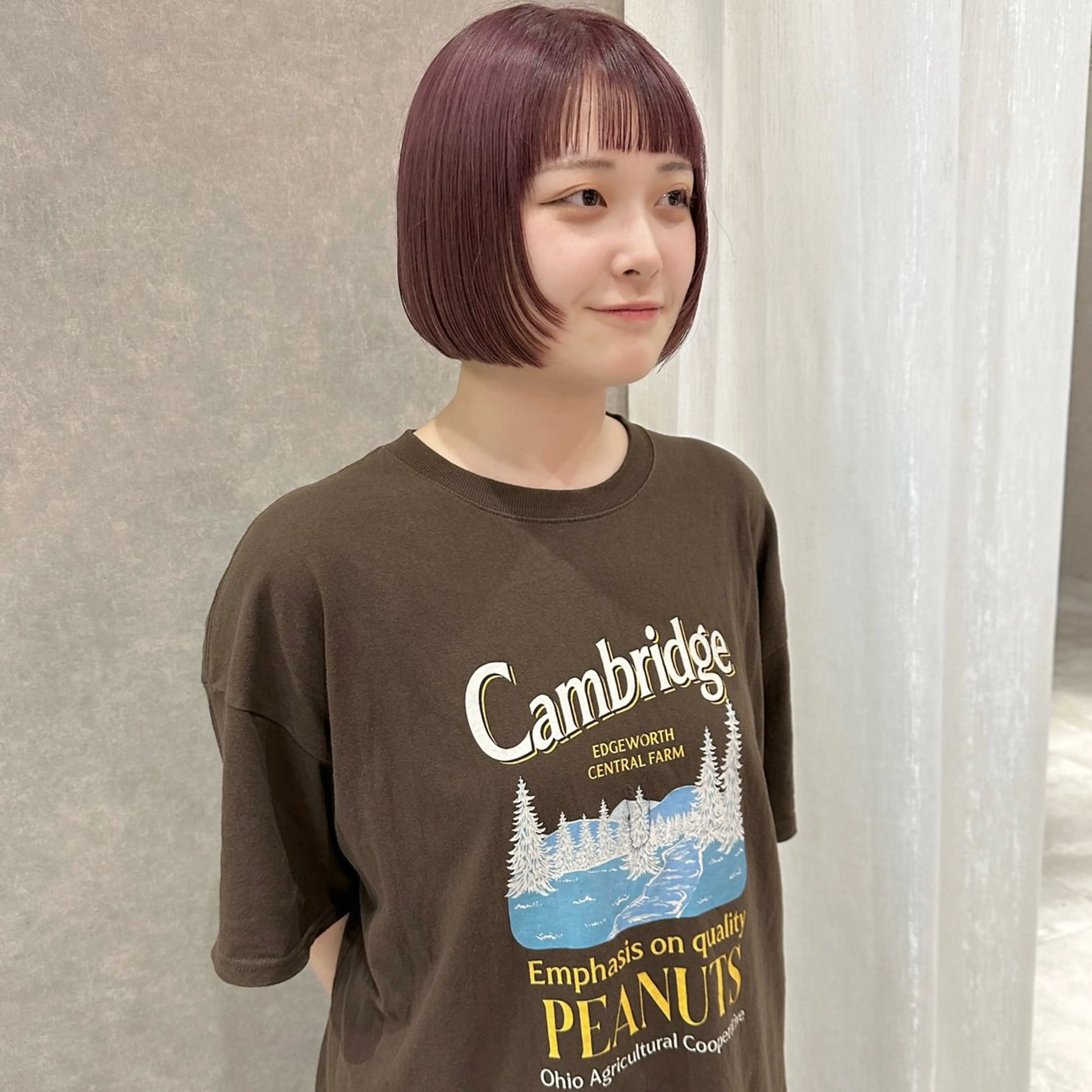 ショート カラー ボブ 顔まわりレイヤー レイヤーカット はちすか るかのヘアスタイル