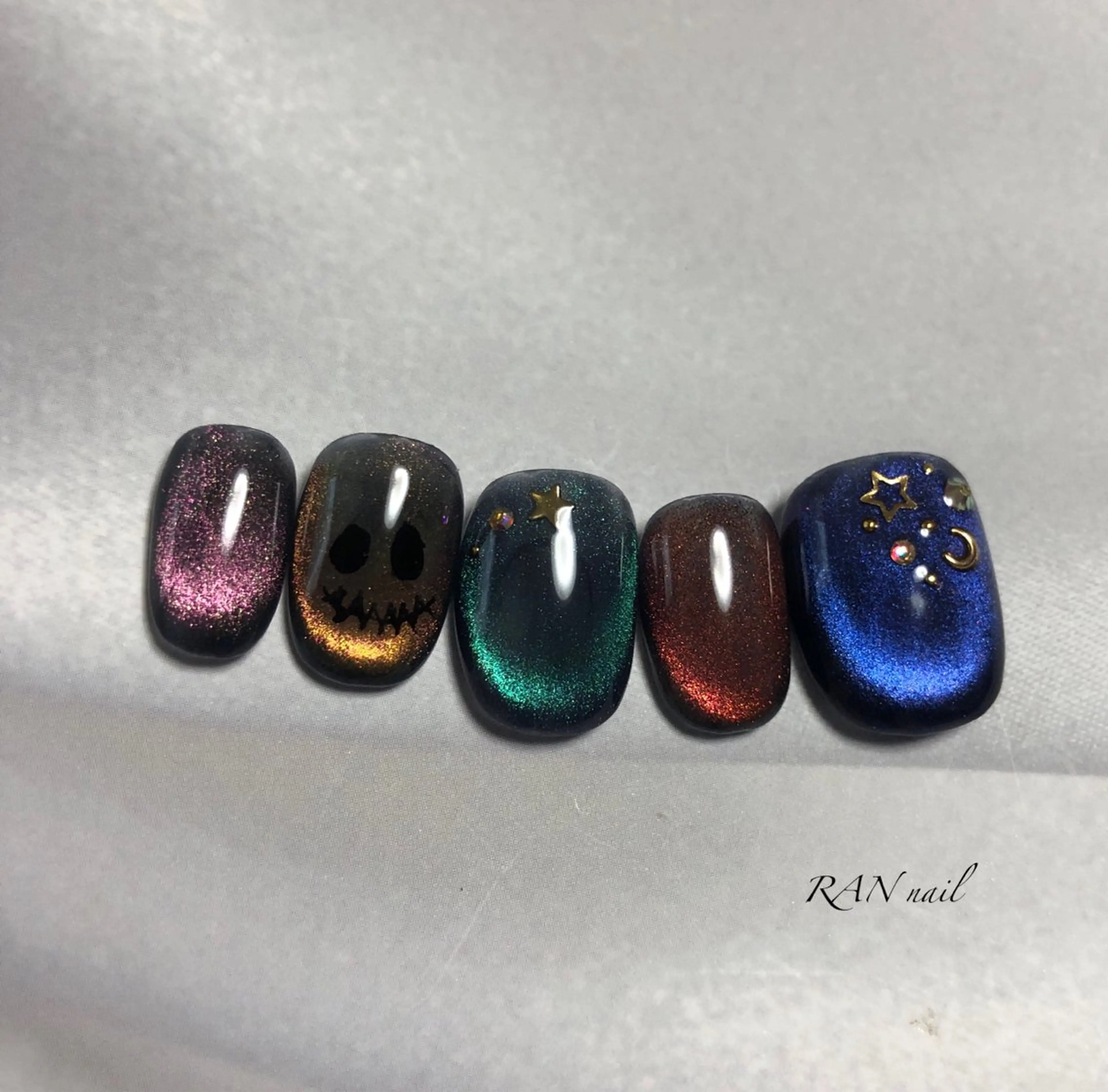 ネイル ジェルネイル ハロウィン マグネットネイル RAN nailのネイルデザイン