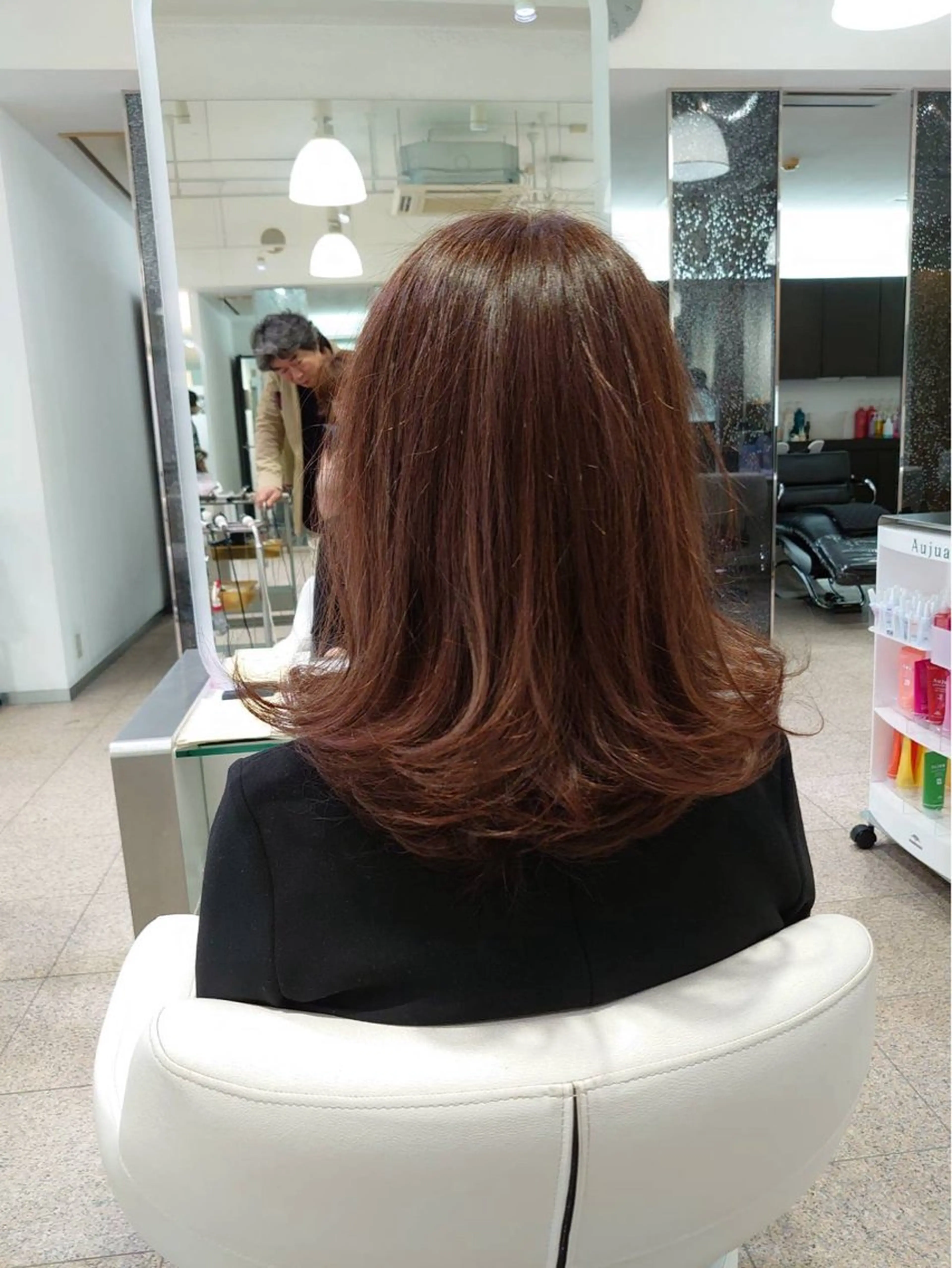 ミディアム 小柳 飛鷹のヘアスタイル