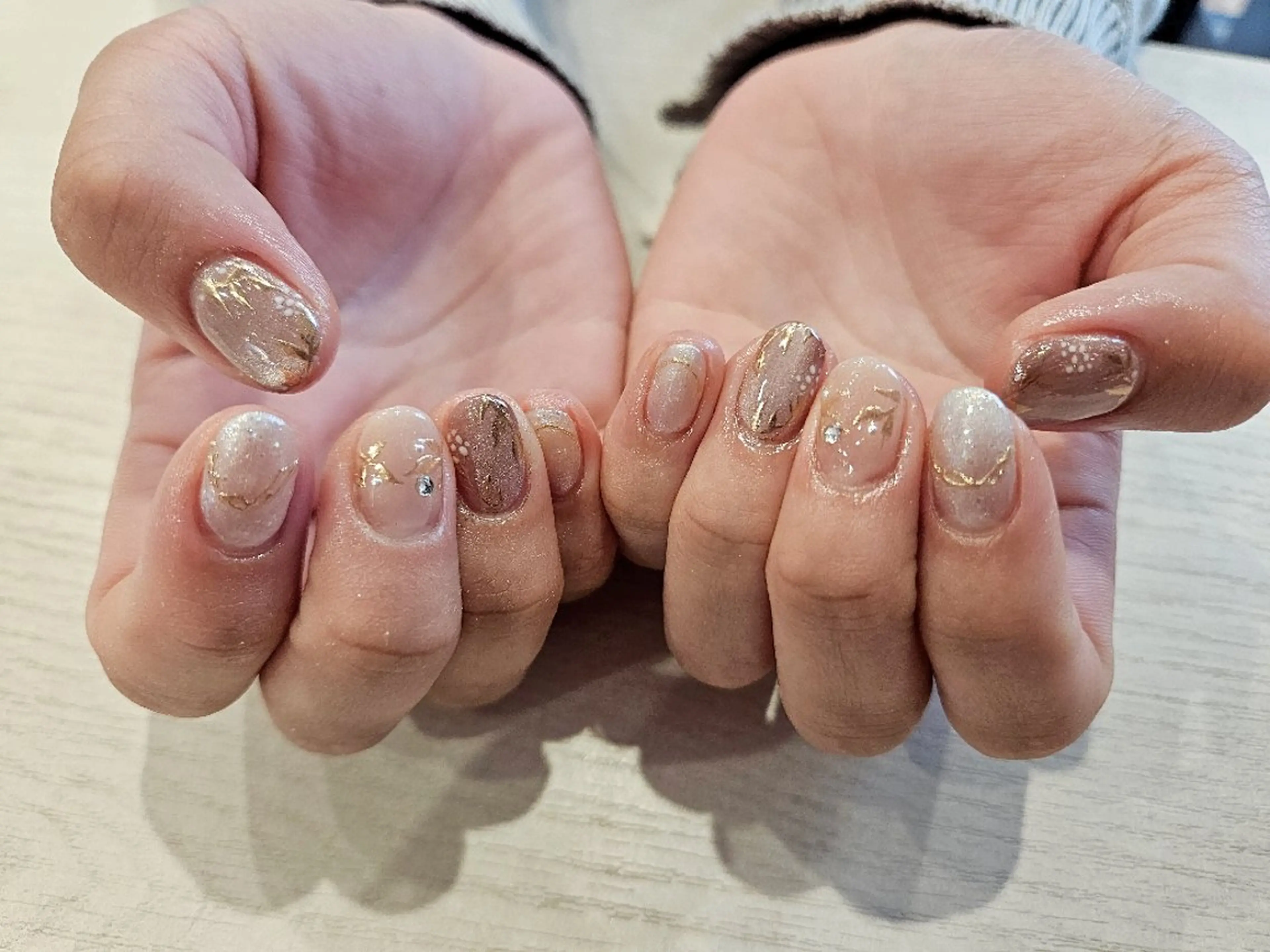 ネイル ハンドネイル 関口 友菜のヘアスタイル