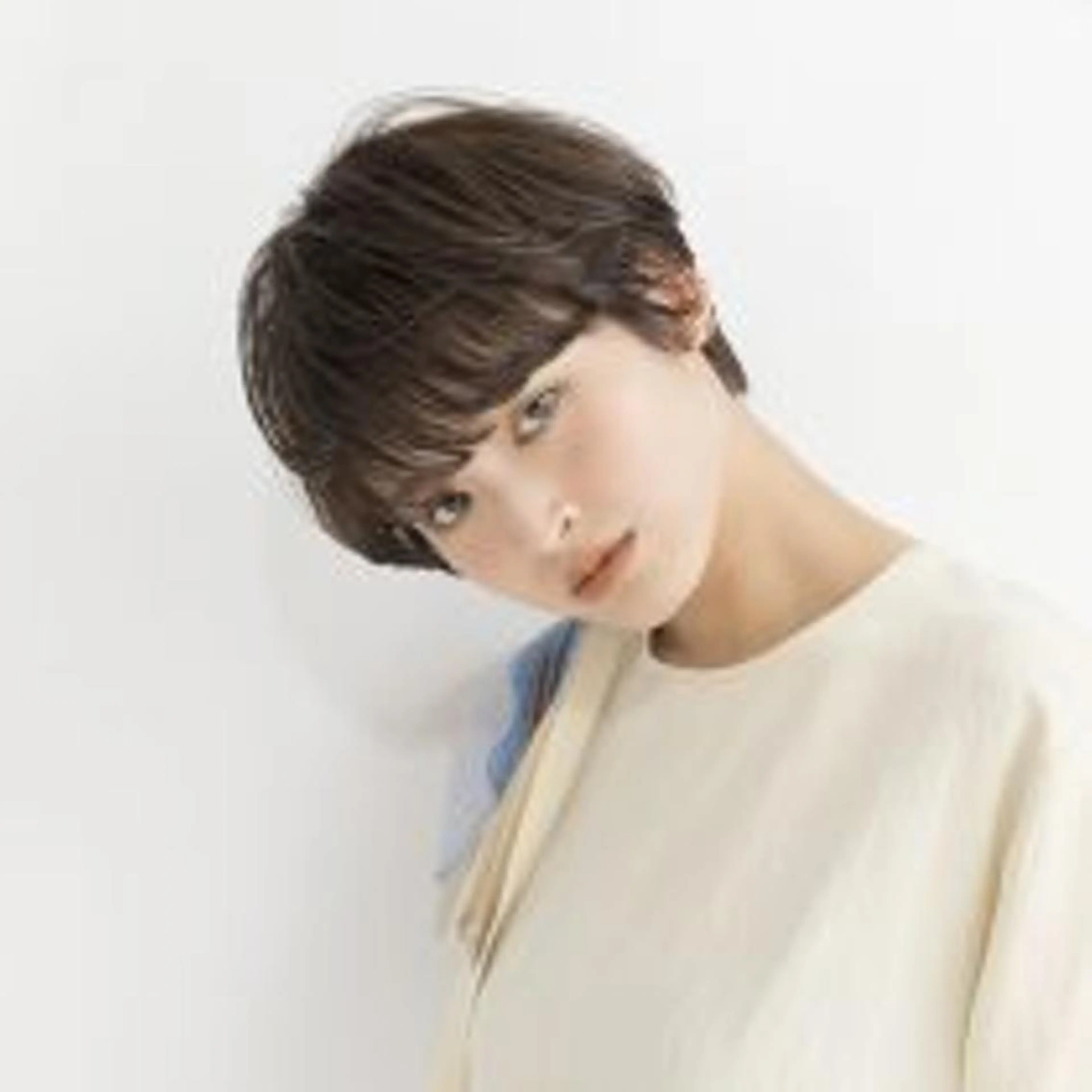 ショート Ang　山口 莉沙のヘアスタイル