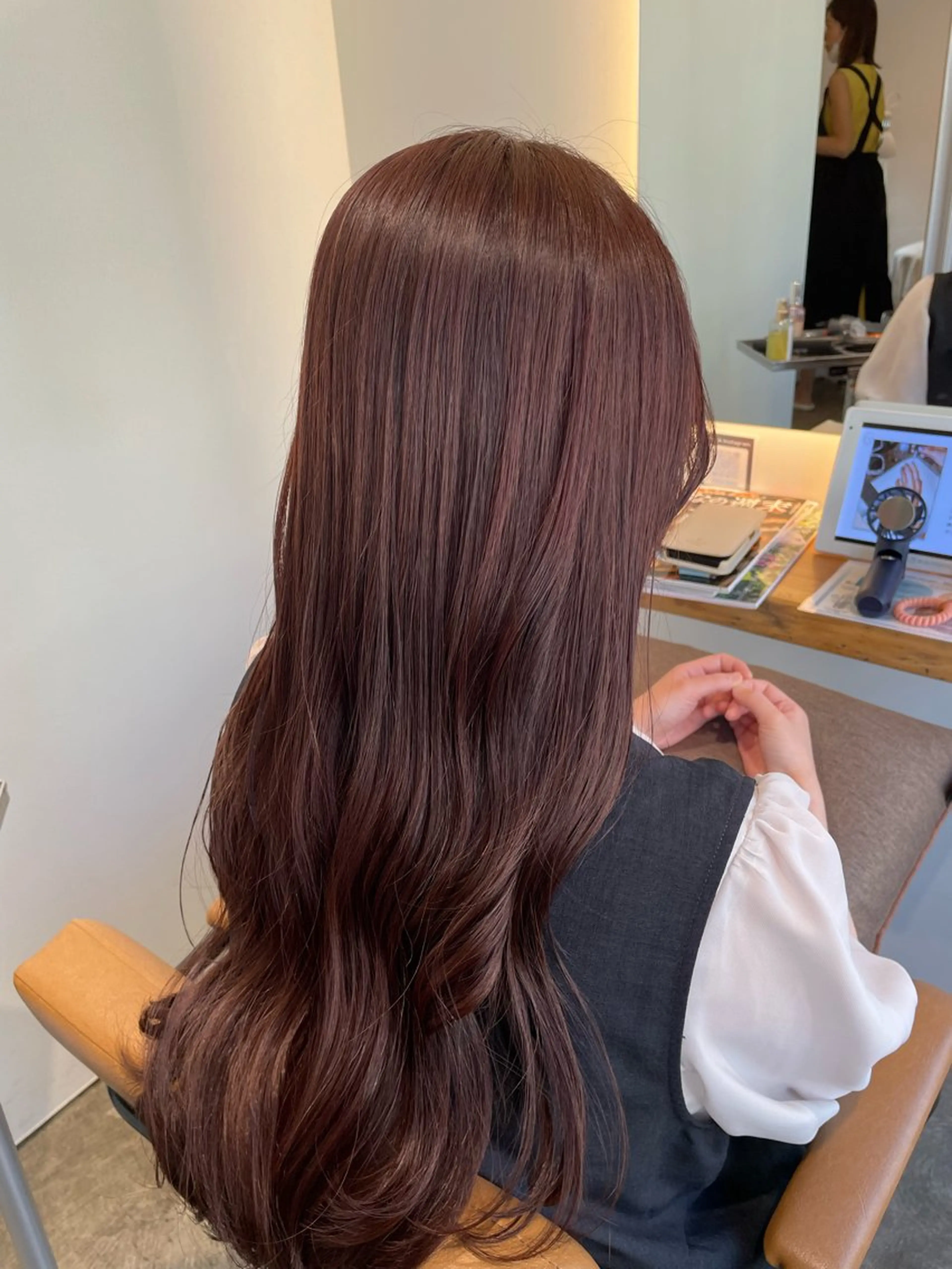 ロング カラー 似合わせカット カット ヘアカラー トリートメント 中野渡 真利那のヘアスタイル