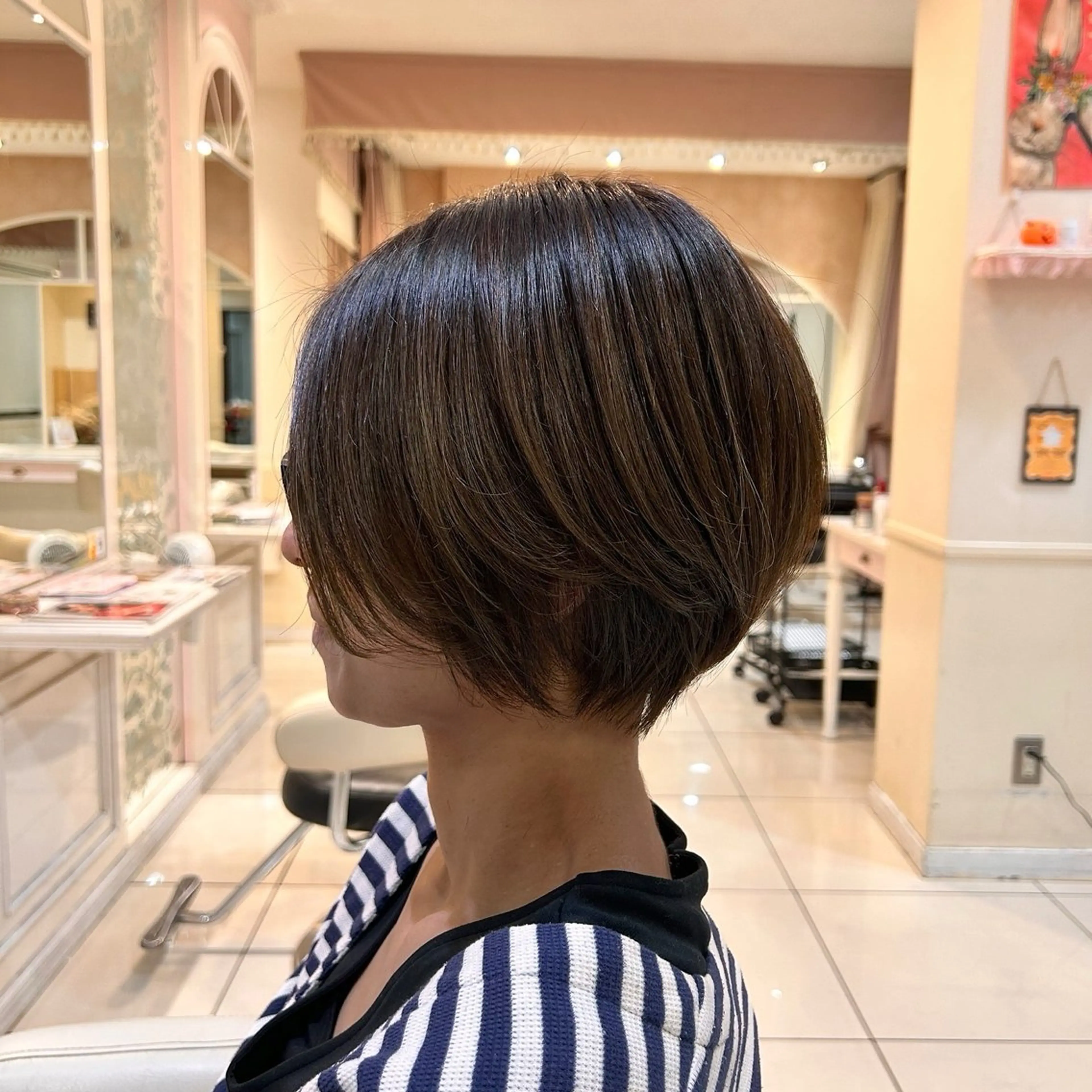 ショート 生活が楽になる縮毛/ ブリーチなしレッドのヘアスタイル