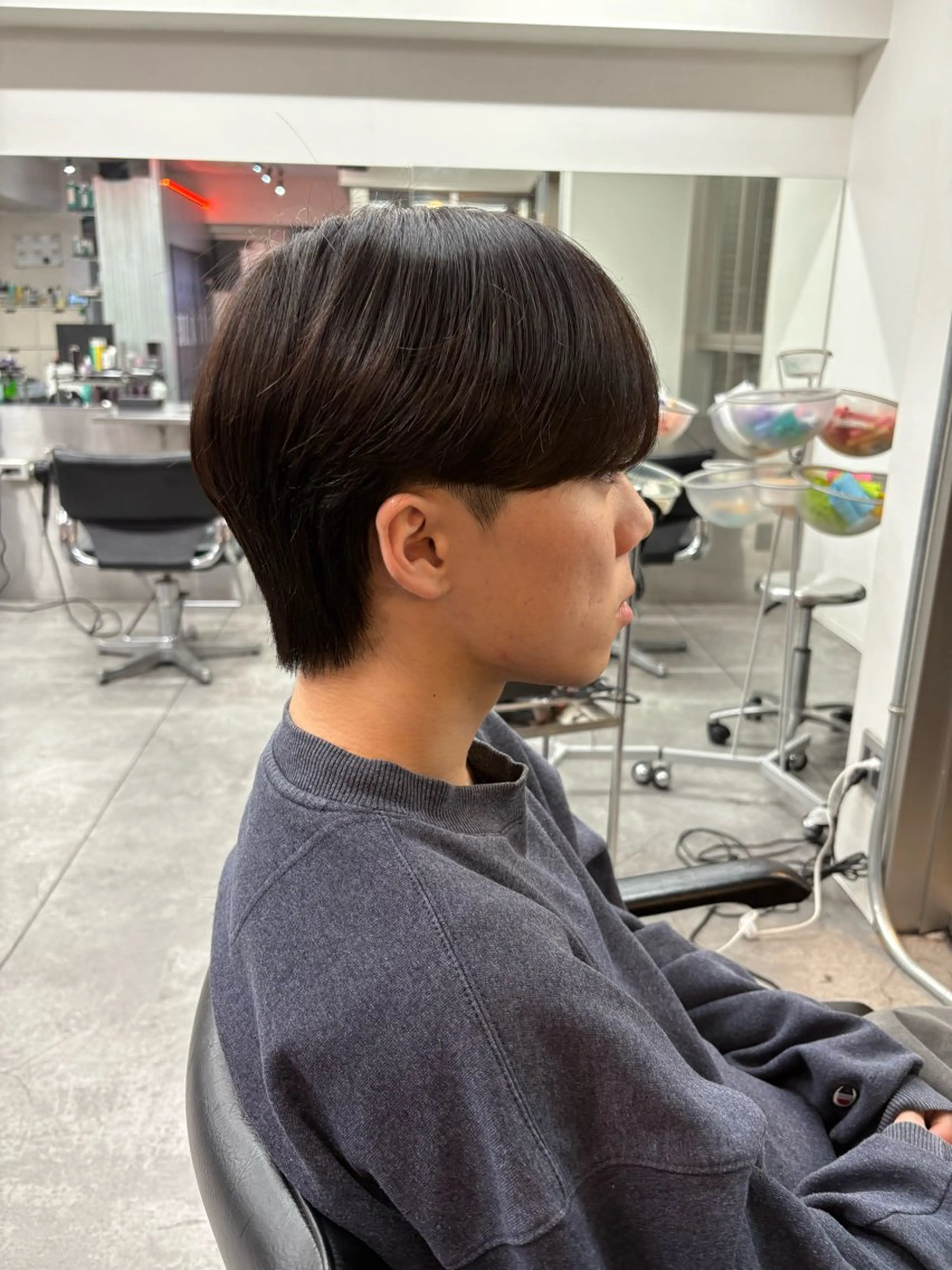 ミディアム カラー パーマ メンズ カット ヘアセット メンズパーマ特化 🔥韓国ヘア職人🔥のヘアスタイル