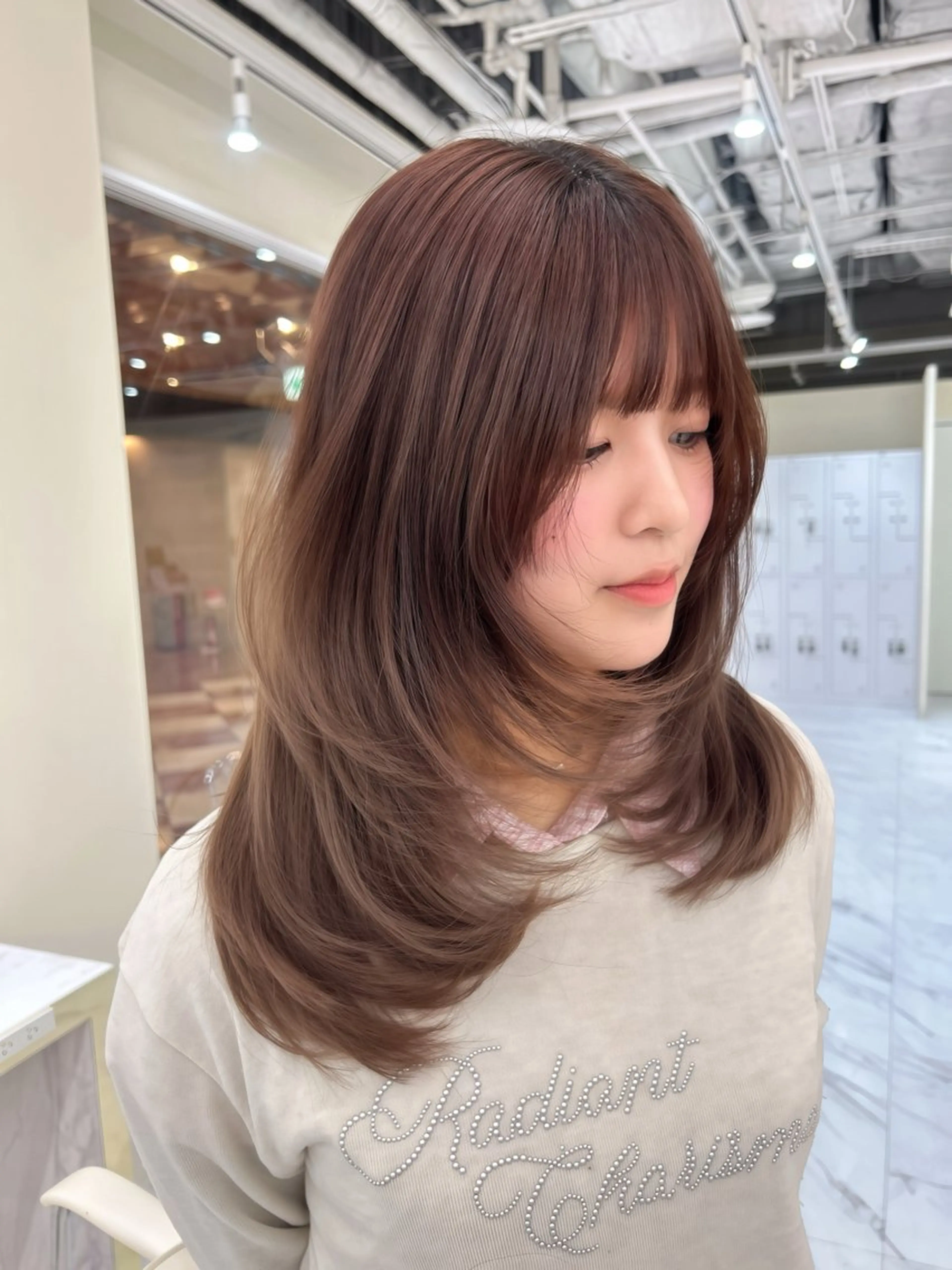 ミディアム hiyori🎀/艶 カラー/レイヤーのヘアスタイル