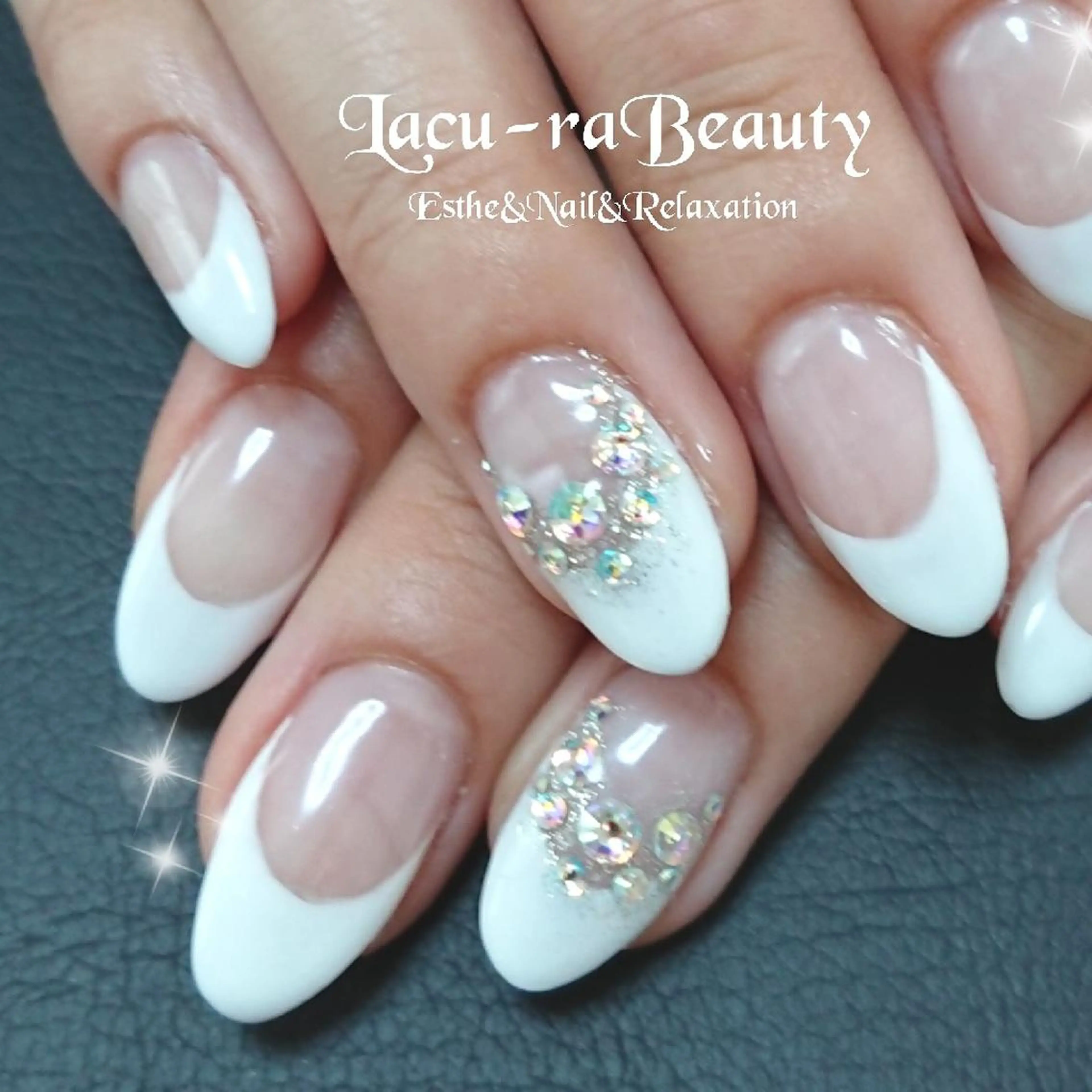 ネイル 小顔と腸の専門店 ラクーラビューティのエステ・リラクイメージ