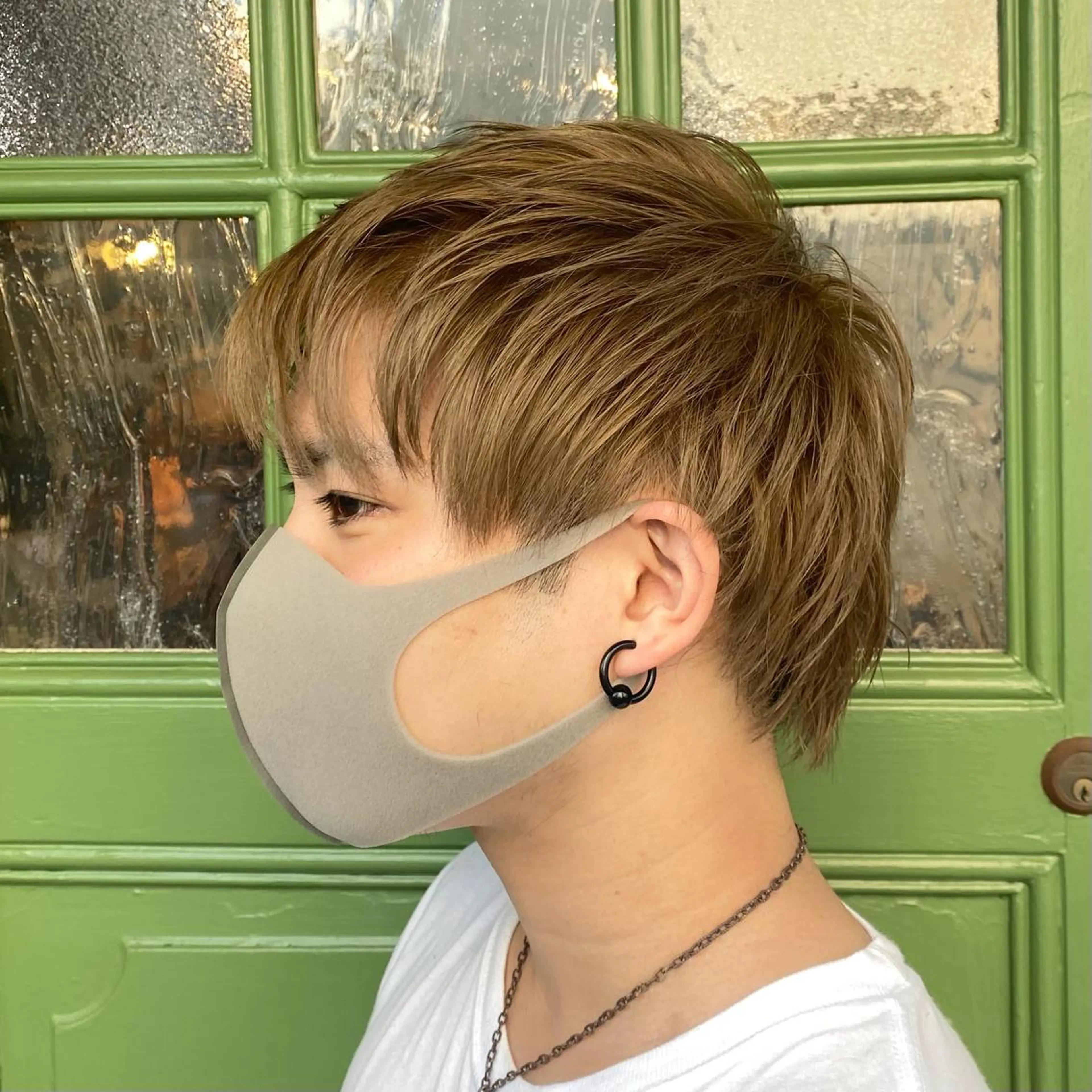 ミディアム カラー ベージュカラー ブリーチ ハイトーンカラー ミルクティーベージュ カット ヘアカラー ヘッドスパ BRITS 渡辺 菜々子のヘアスタイル