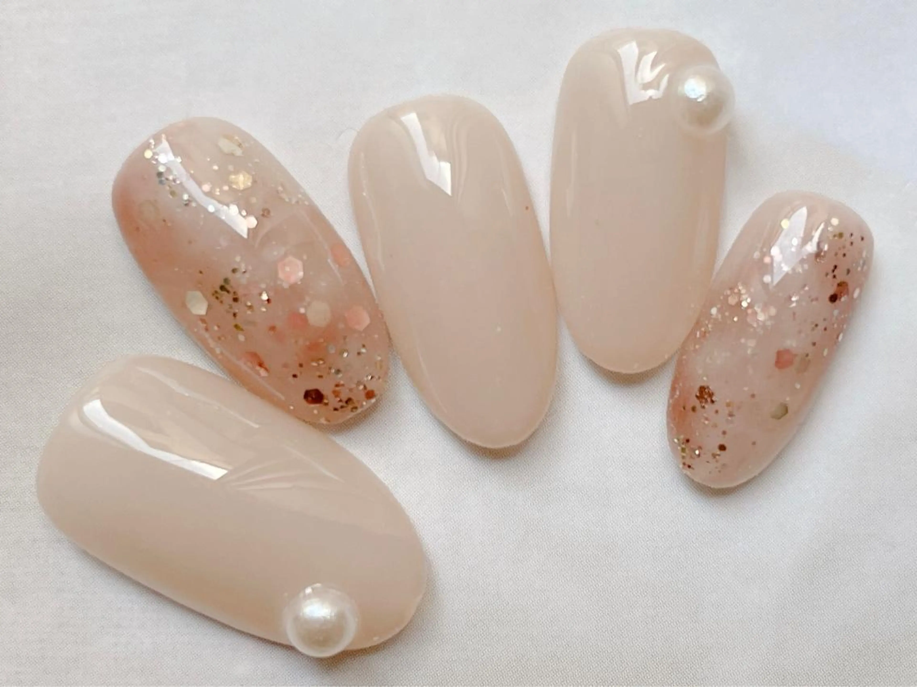 ミディアム ネイル Nagumo Mのネイルデザイン