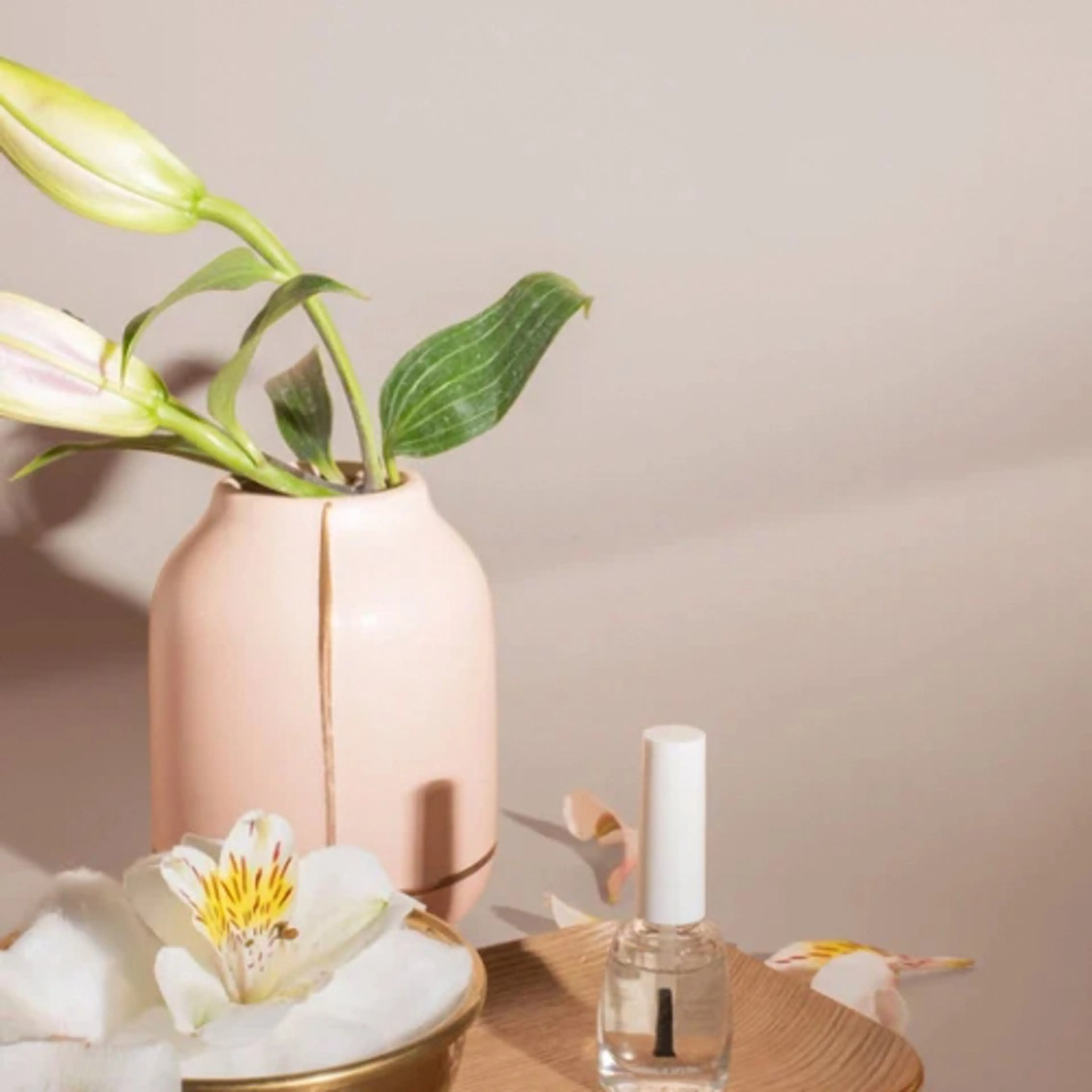 自宅でオフできるマニキュア・整爪✋ハンドの写真