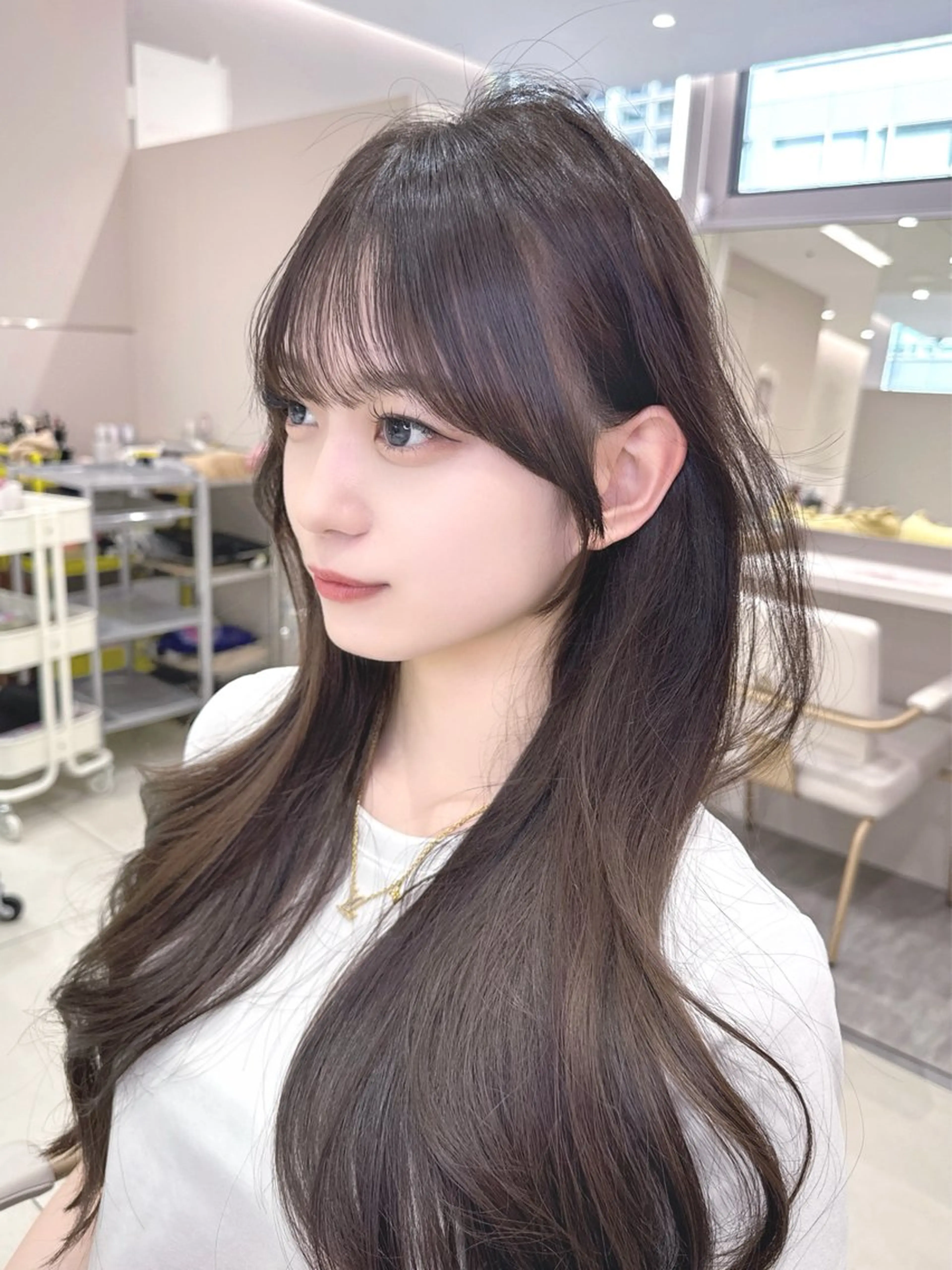 ロング カラー カット ヘアカラー トリートメント ヘッドスパ ヘアセット 韓国ヘア/レイヤー/ 顔まわり/りょーとのヘアスタイル