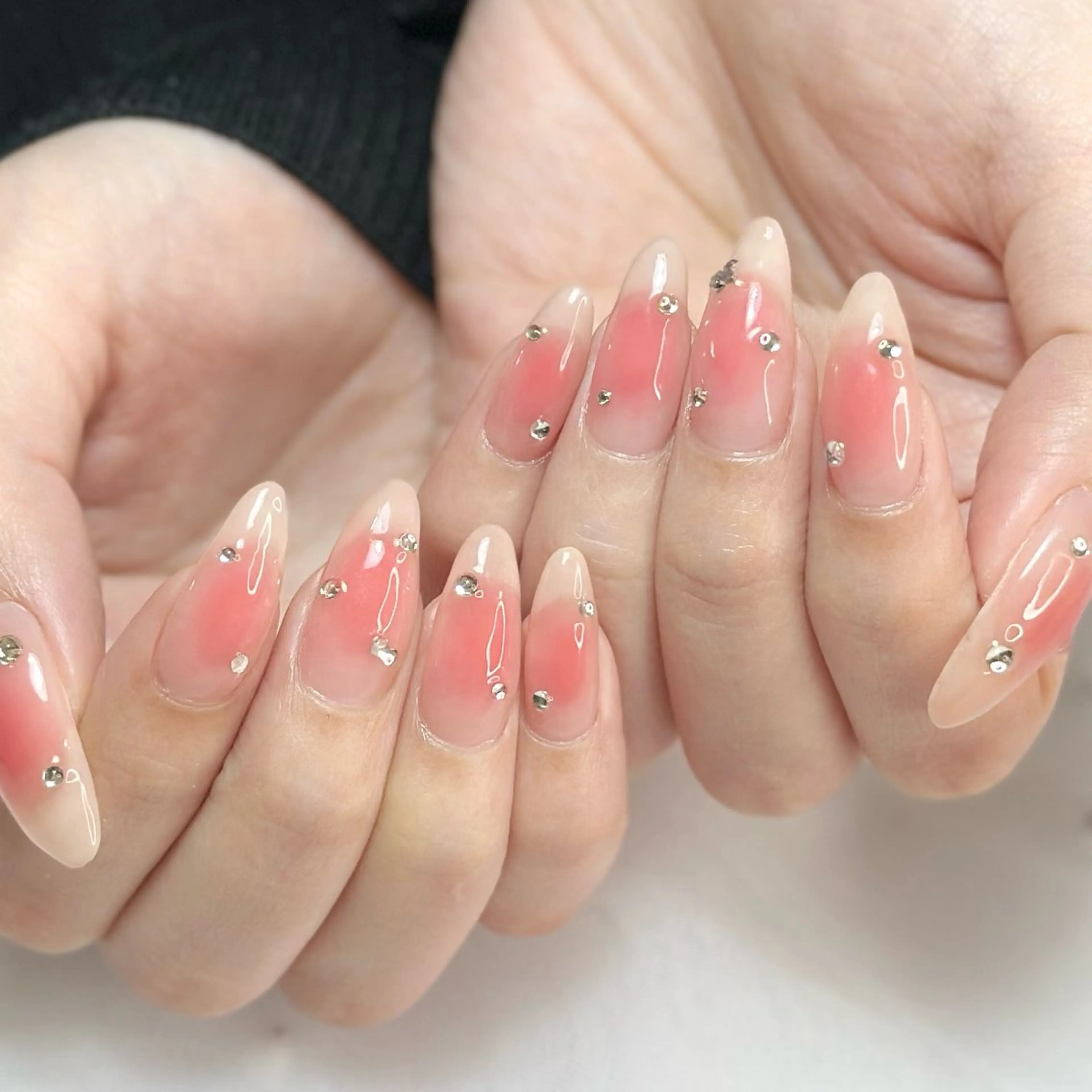 ネイル ストーンネイル HAIR&MAKE POSH 日暮里のネイルデザイン