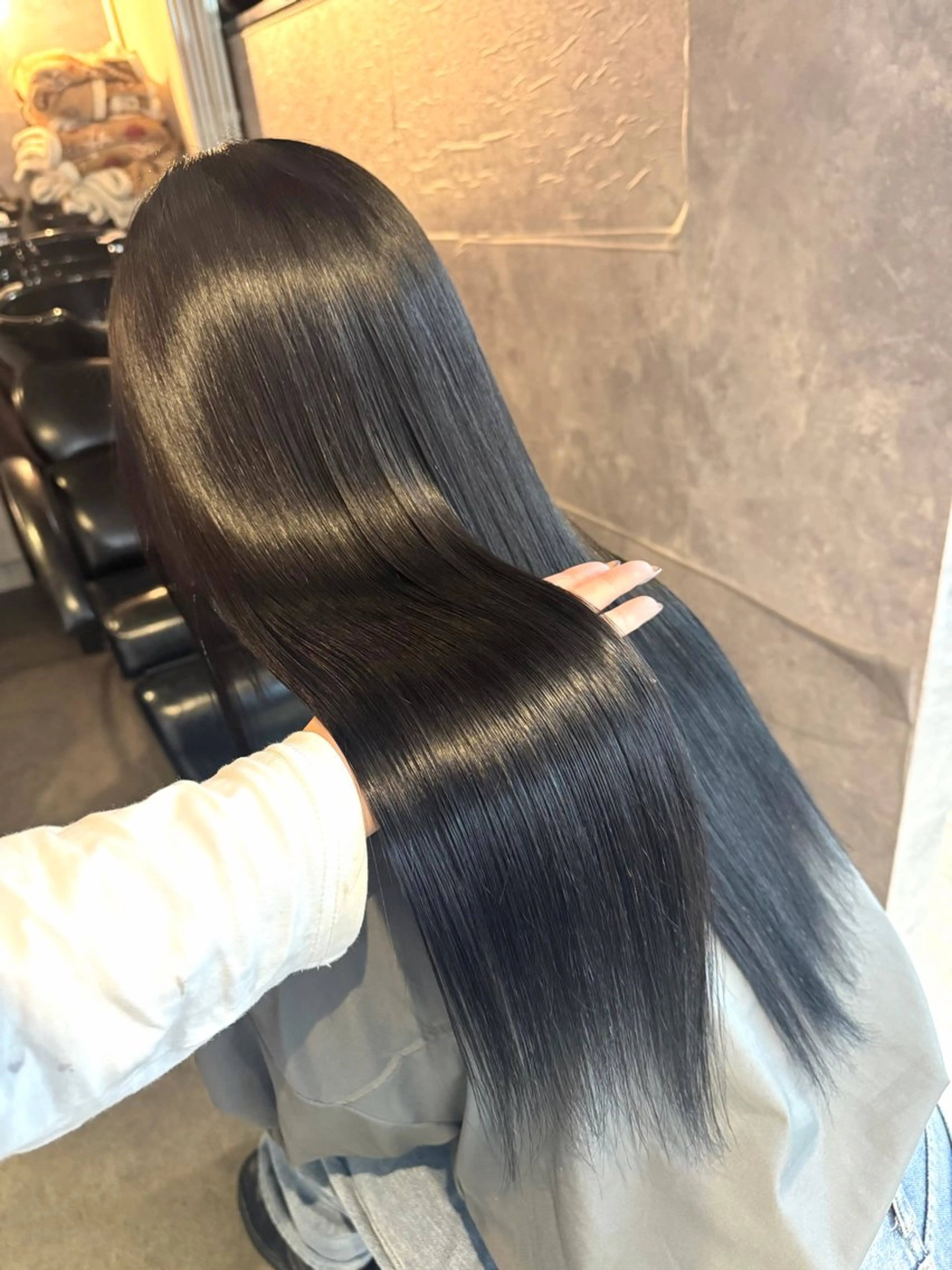 ロング カラー ヘアカラー 縮毛矯正 🩶鈴木茉奈🩶艶髪 /透明感/暖色カラーのヘアスタイル