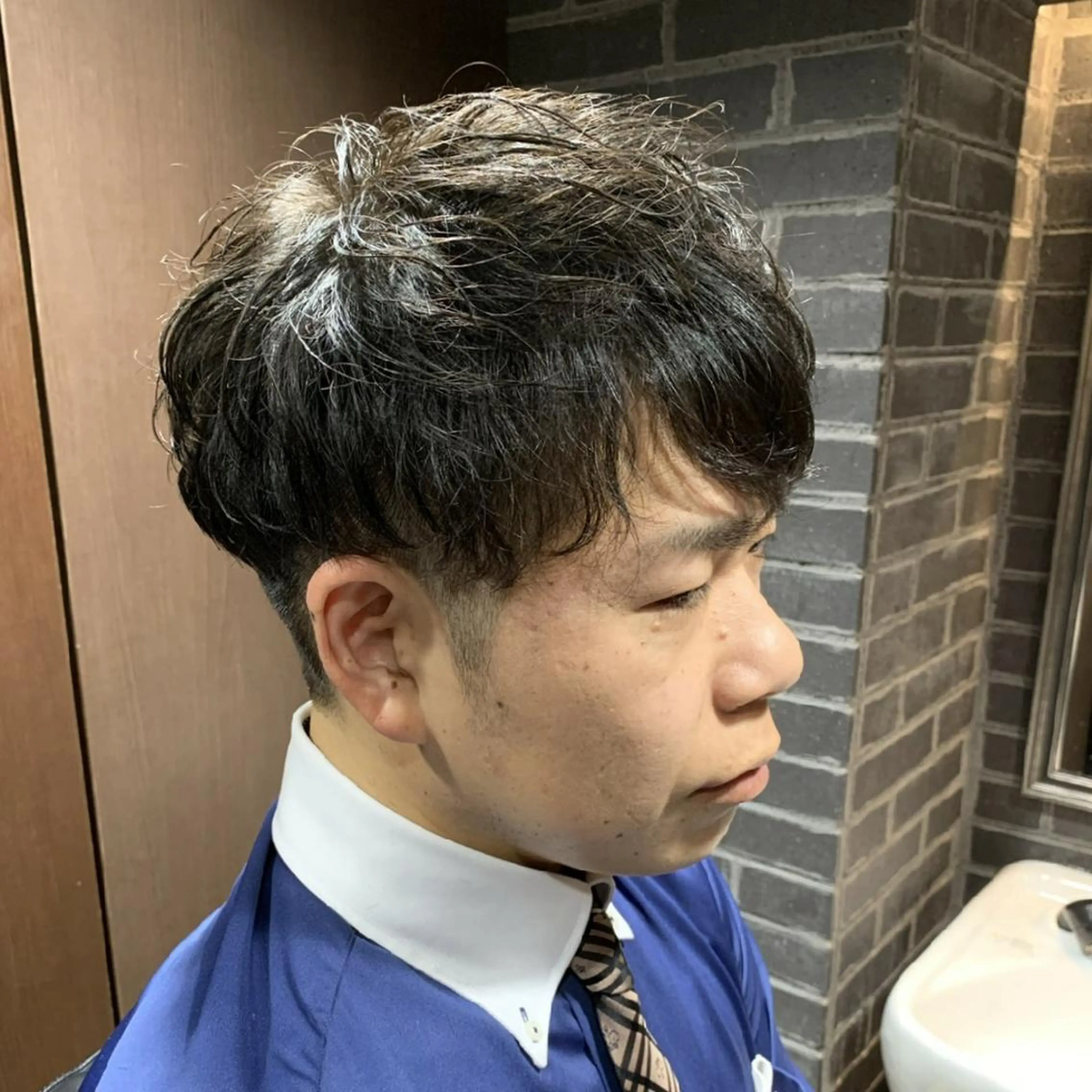 パーマ 餘野 翔舞のヘアスタイル