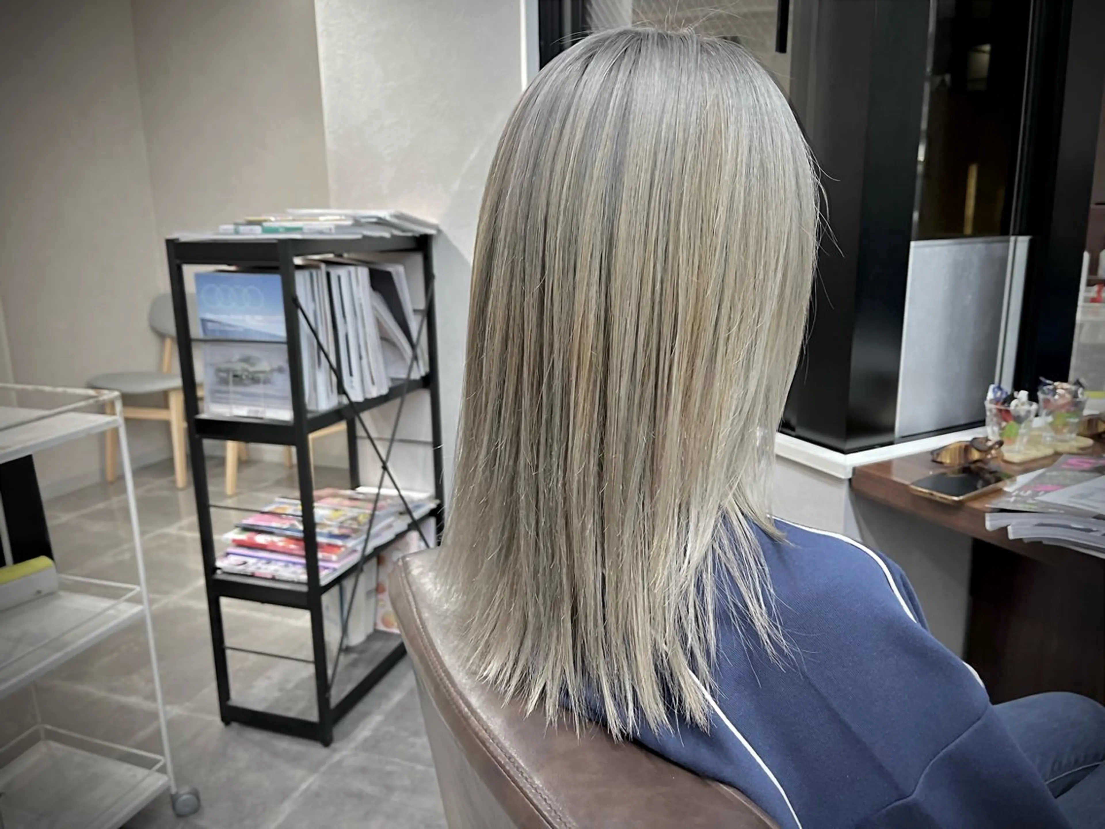 似合わせカット+フルブリーチ+オンカラー+髪質改善ウルトワの写真