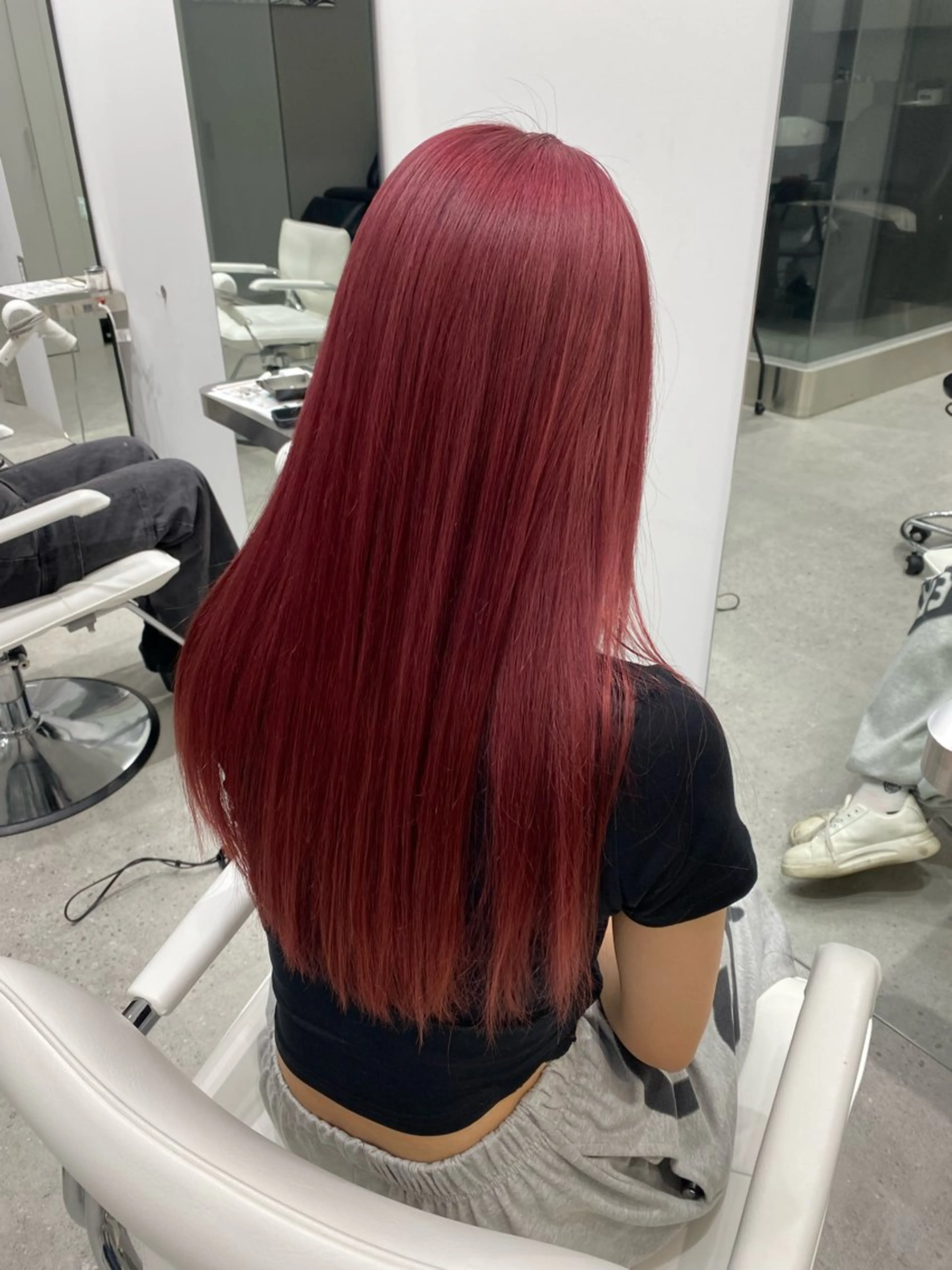 ロング カラー レッドカラー ヘアカラー AIKA🤍 カットモデル募集🫧のヘアスタイル