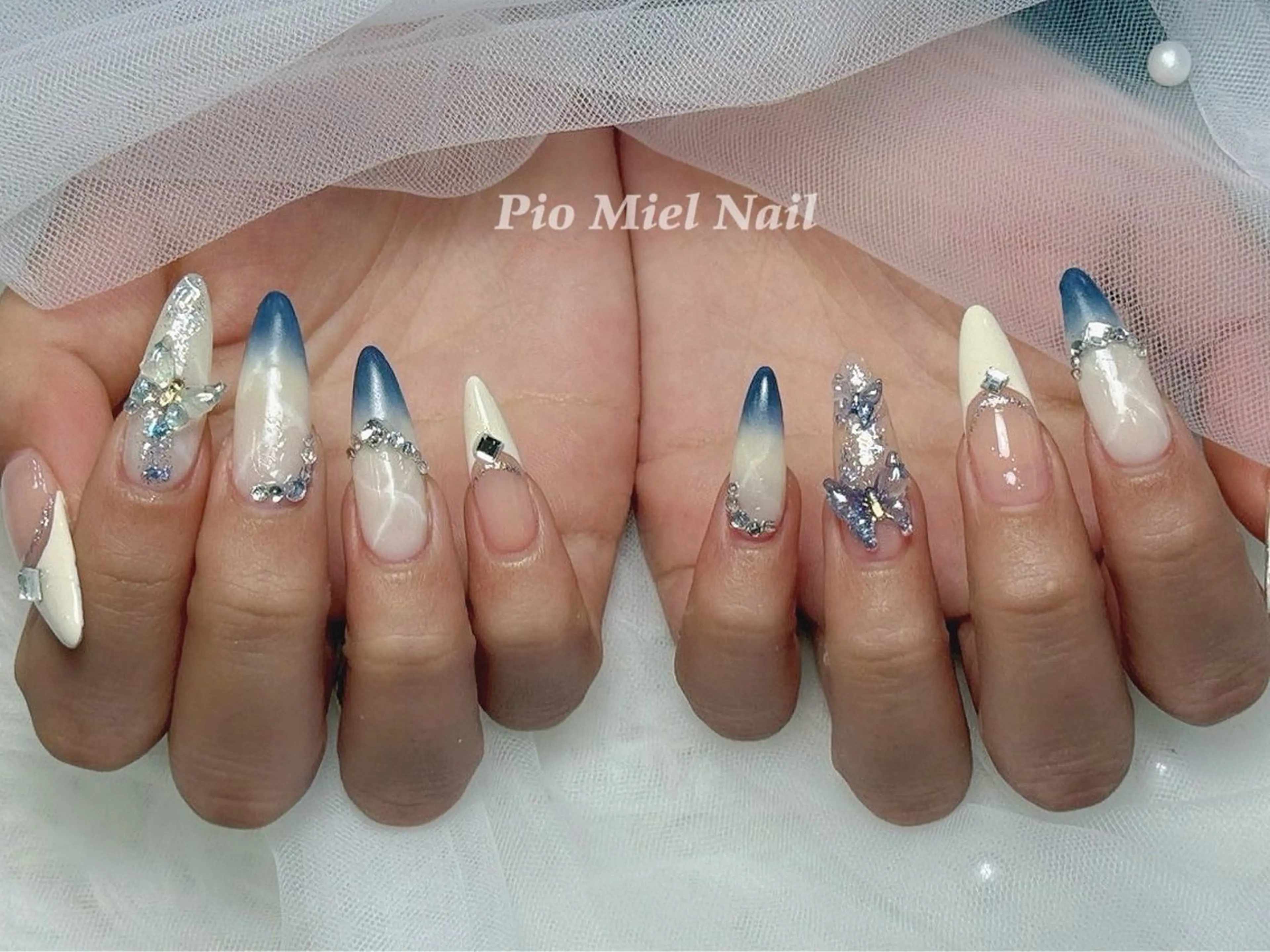 ネイル ハンドネイル HANA 長さだしのネイルデザイン