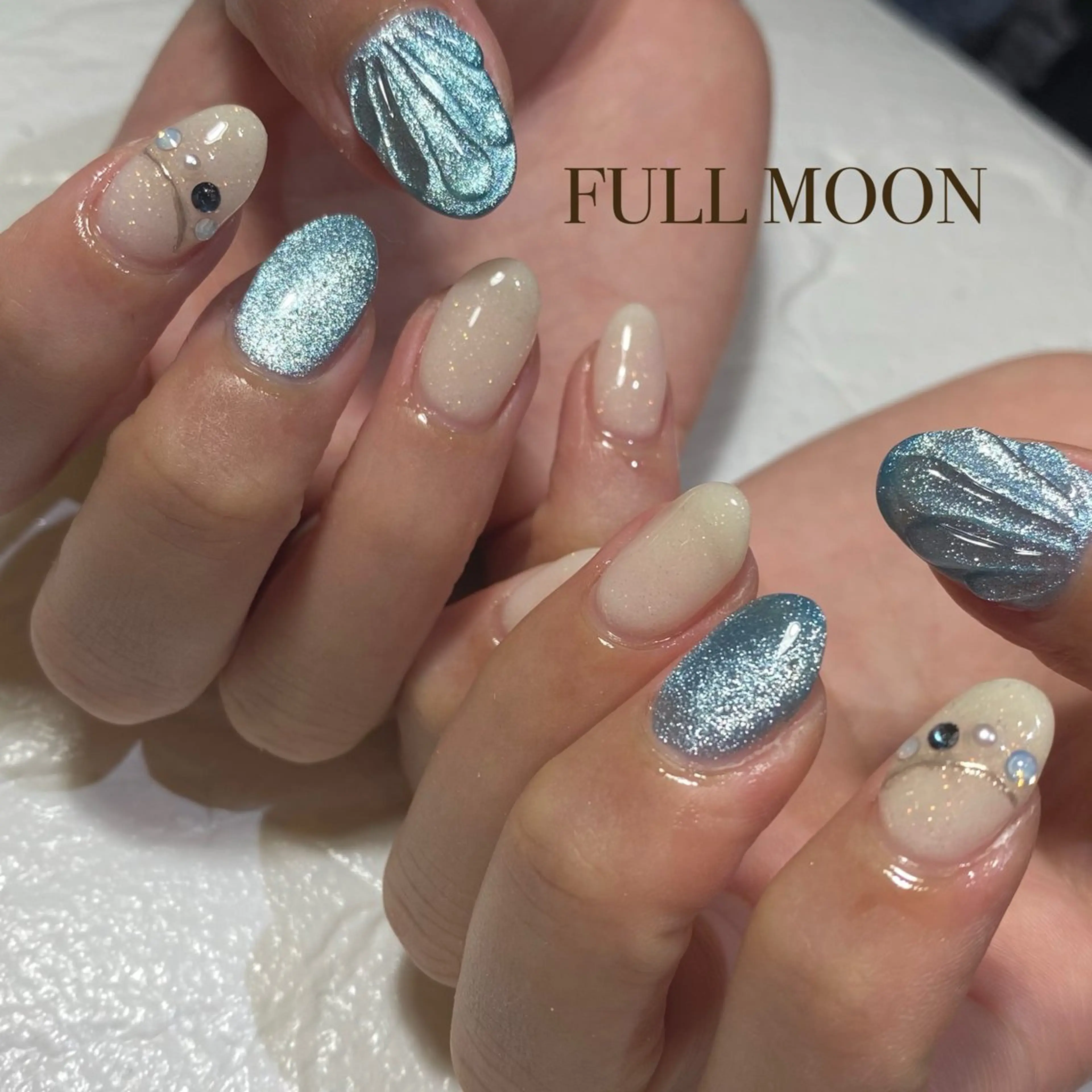 ネイル ハンドネイル FULL MOONのネイルデザイン