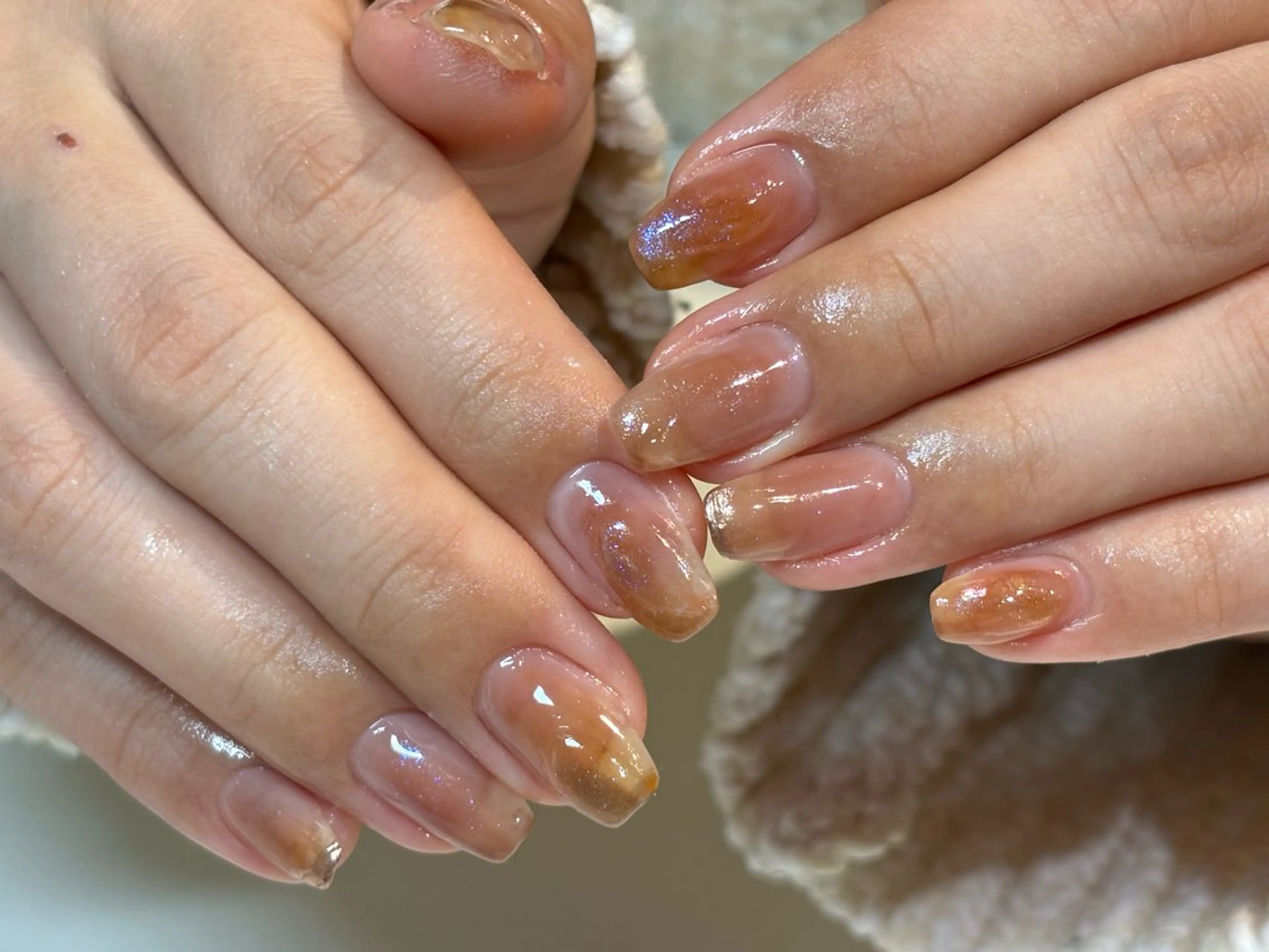 ネイル フットネイル フレンチネイル ジェルネイル グラデーション マグネットネイル misa🫧ナチュラ ル縮毛矯正/髪質改善のヘアスタイル