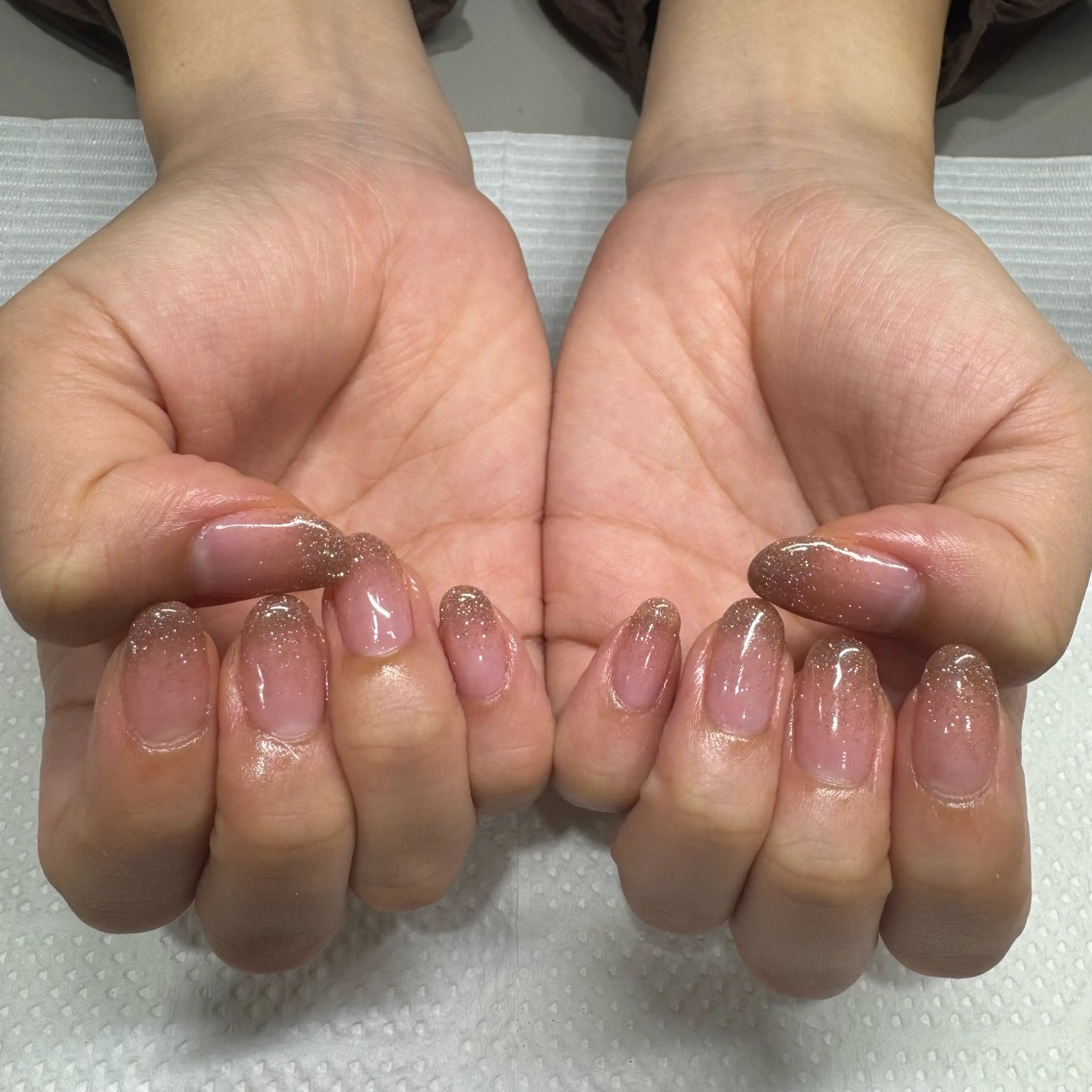 ネイル ラメ(グリッター) ラメグラデーション ハンドネイル 小野澤 紗智のネイルデザイン