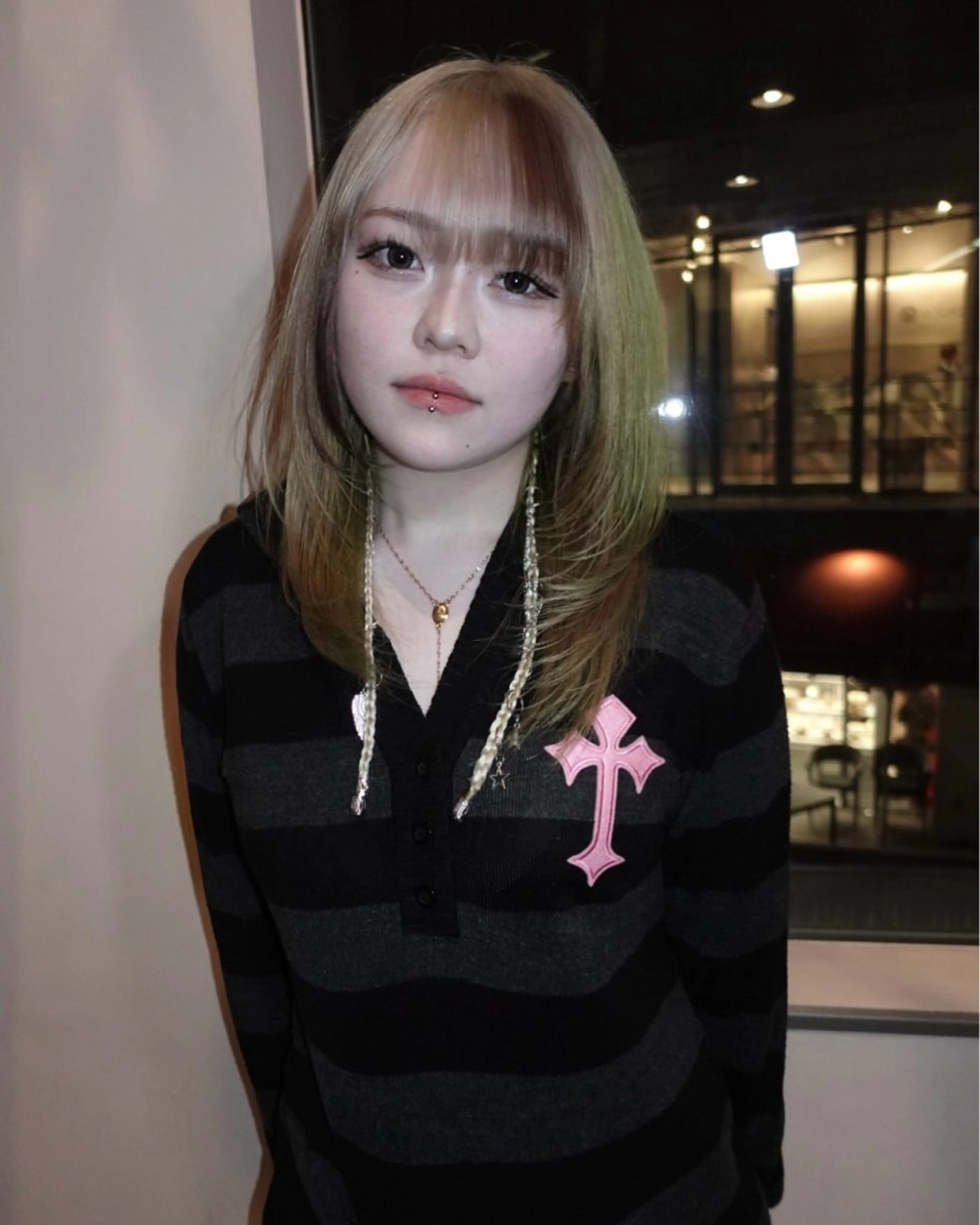 ミディアム ヘアカラー トリートメント Null 表参道所属・岩下昂世/ ハイトーン/デザインのヘアスタイル