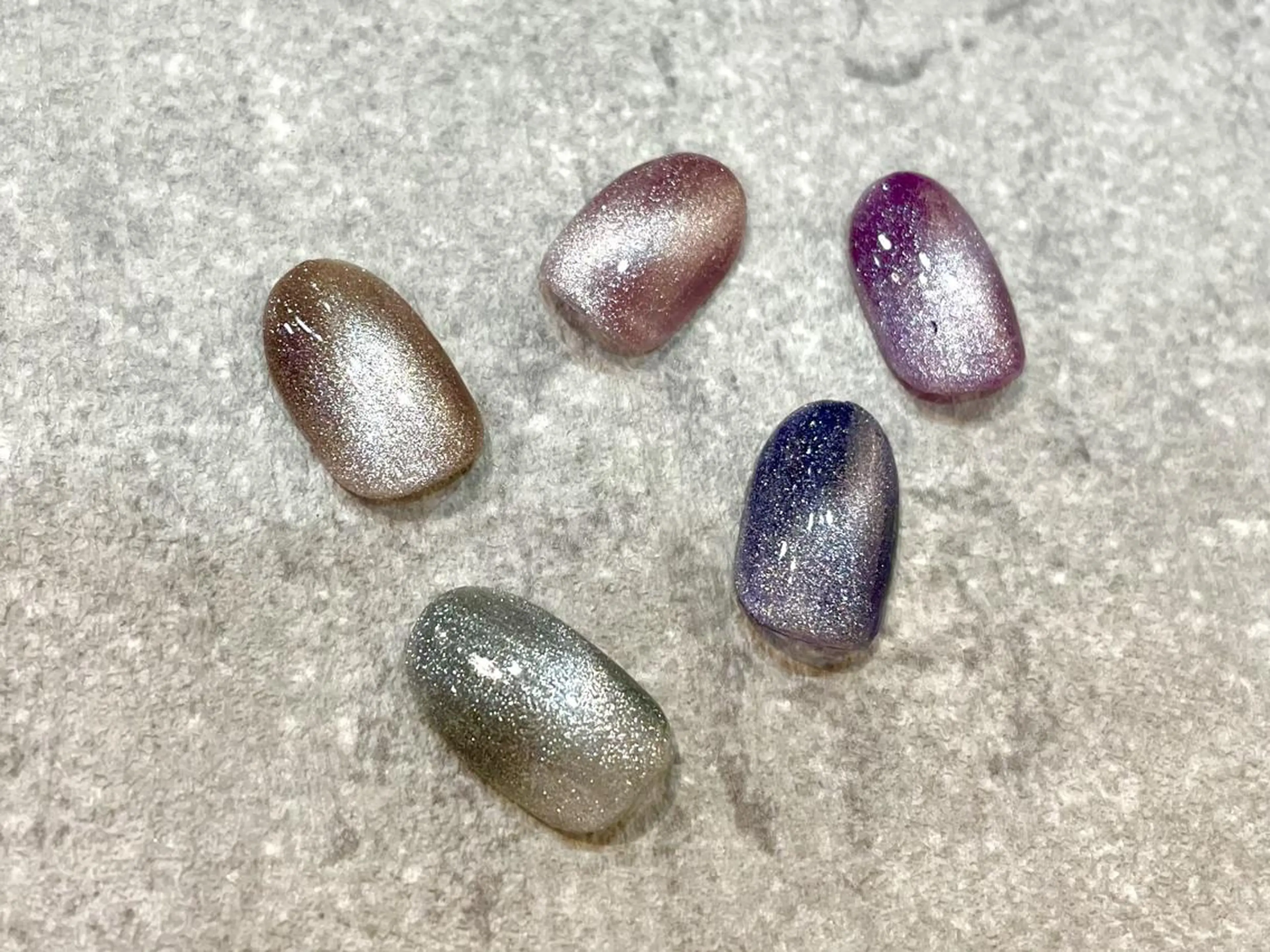 ネイル ブルー ブラウン マグネットネイル ピンク パープル ファストネイル 武蔵小杉東急スクエアのネイルデザイン