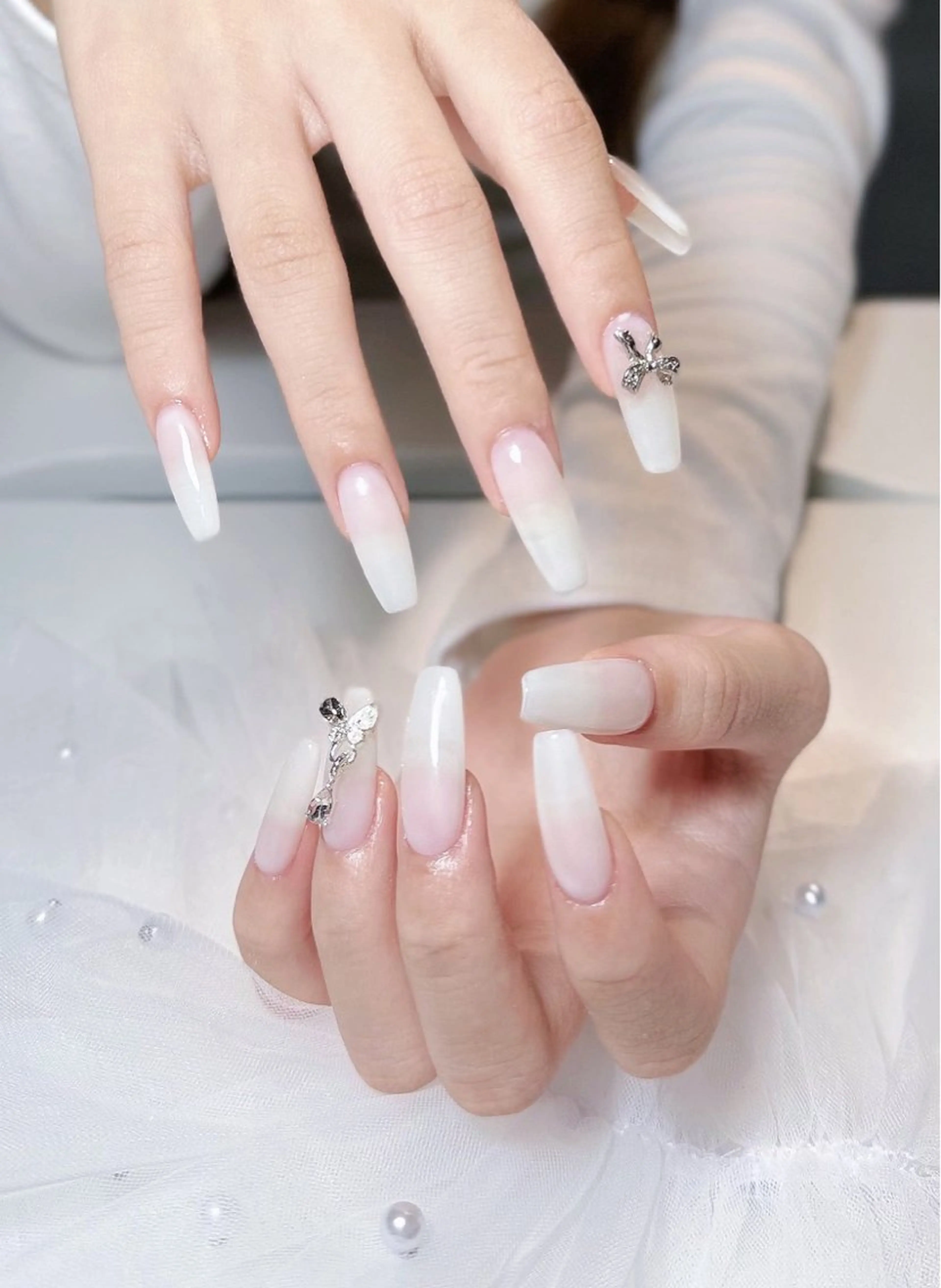 ネイル オーロラネイル チークネイル フットネイル フレンチネイル ジェルネイル Nichi Nailsのネイルデザイン