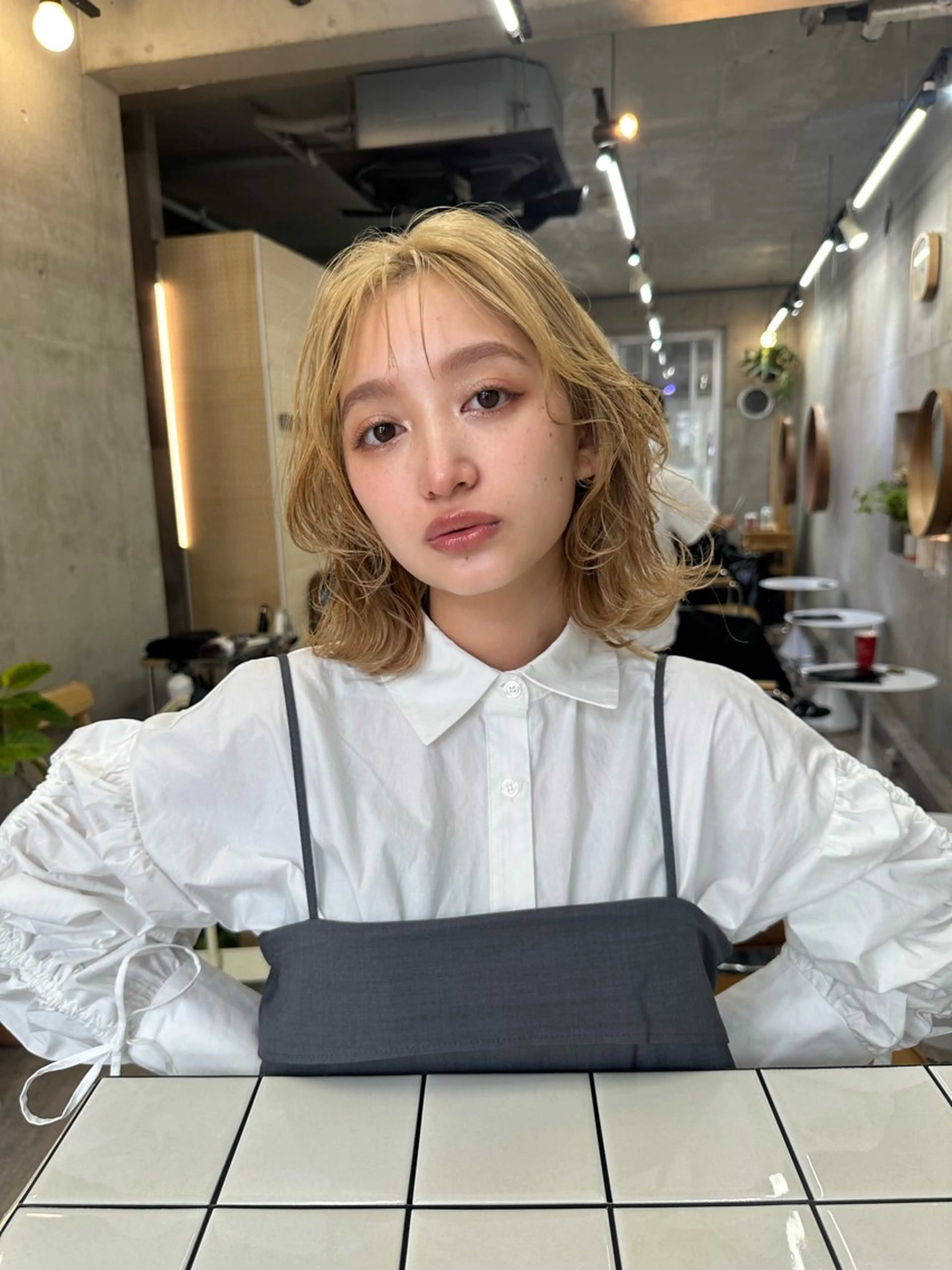 ミディアム カラー ベージュカラー ブリーチ ブラウンカラー ケアブリーチ グレージュ カットモデル募集中 ／HARUKA🎀のヘアスタイル