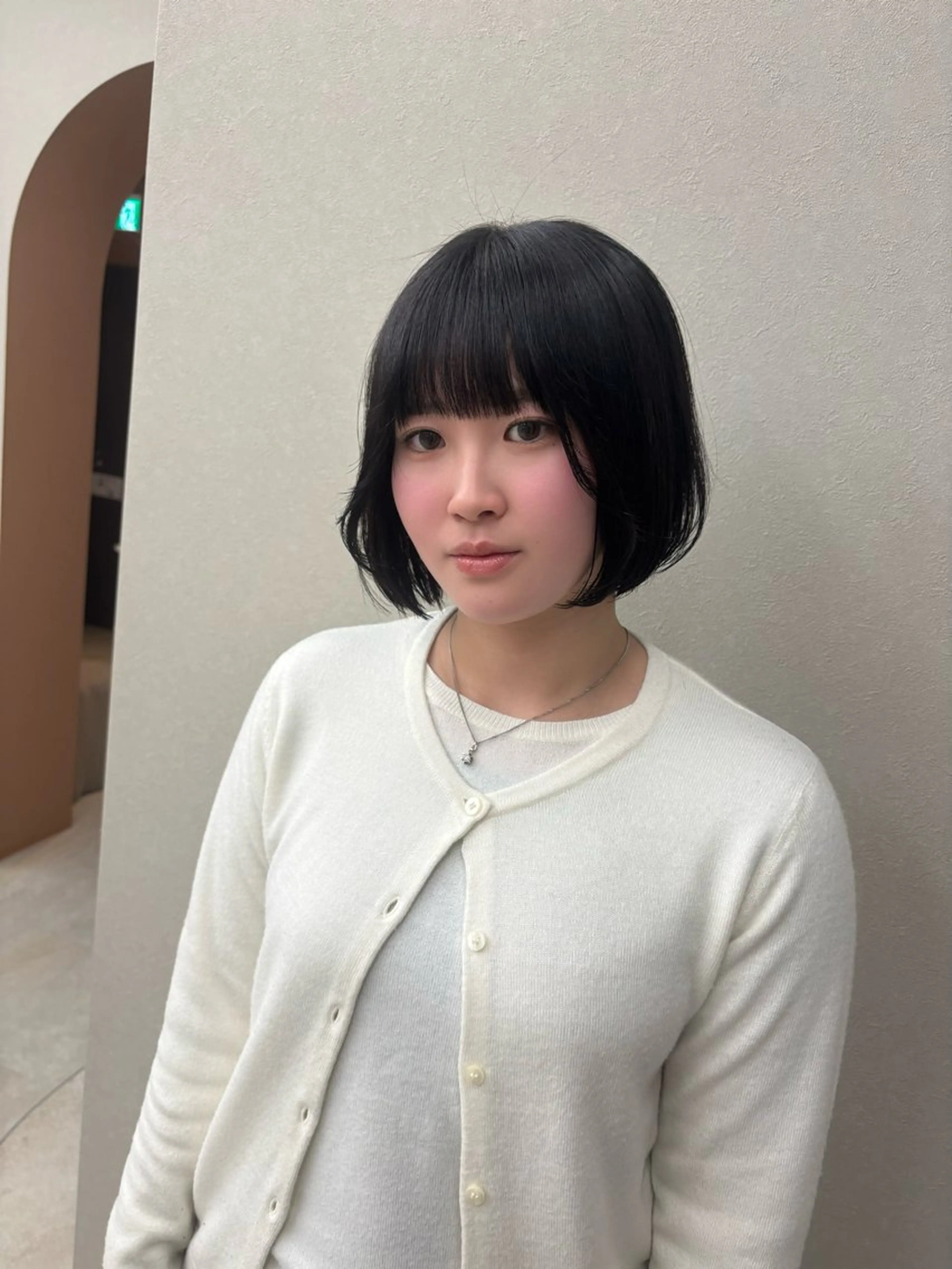 ショート 【大阪】縮毛矯正×ハ イトーン✨のヘアスタイル