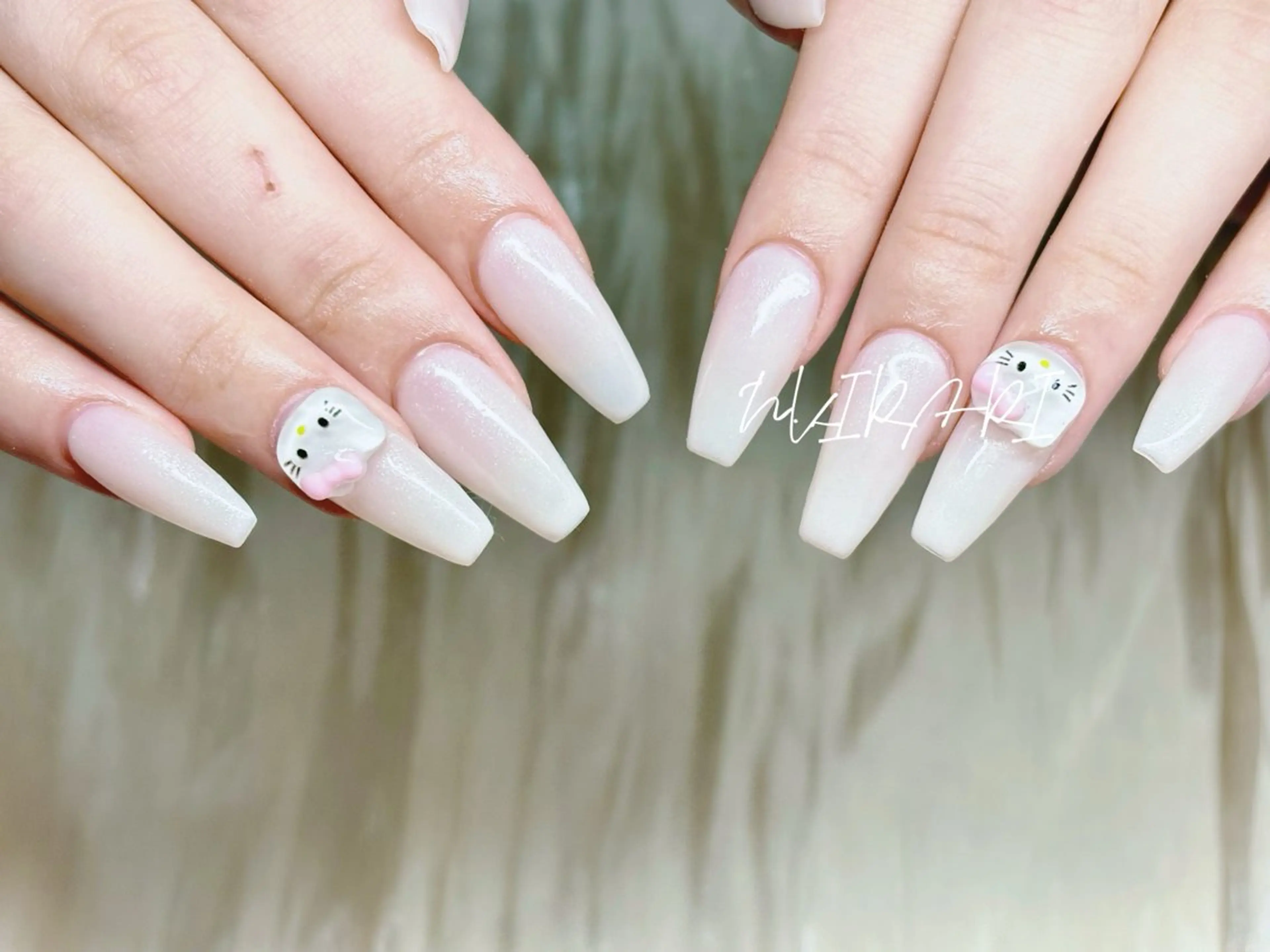 ネイル ワンカラーネイル ワンホンネイル ハンドネイル ハンドケア ETE LUNA NAILのネイルデザイン