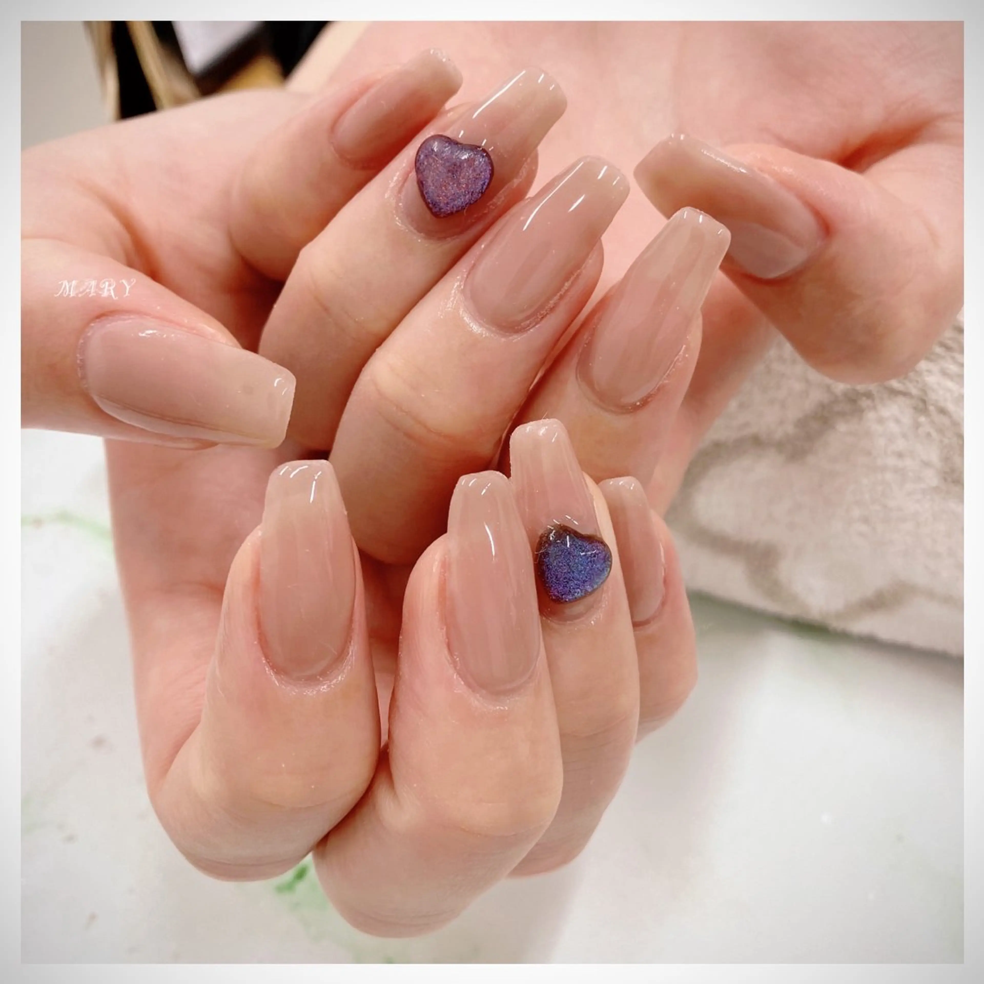 ネイル ハート ニュアンスネイル ワンカラーネイル スクエアネイル ハンドネイル Mary nail .narumiのネイルデザイン