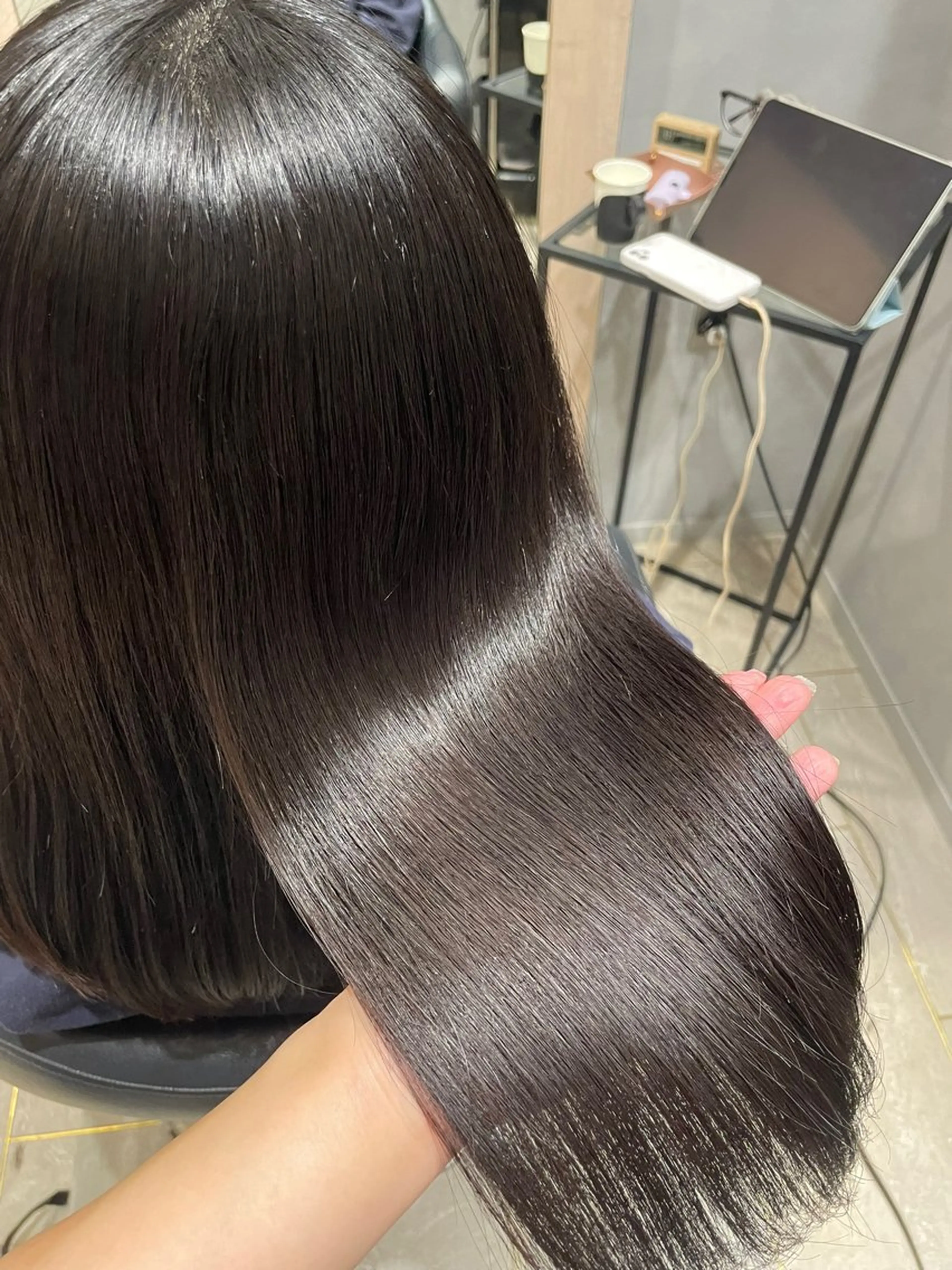 ミディアム 髪質改善お任せ ください♪ひとみのヘアスタイル