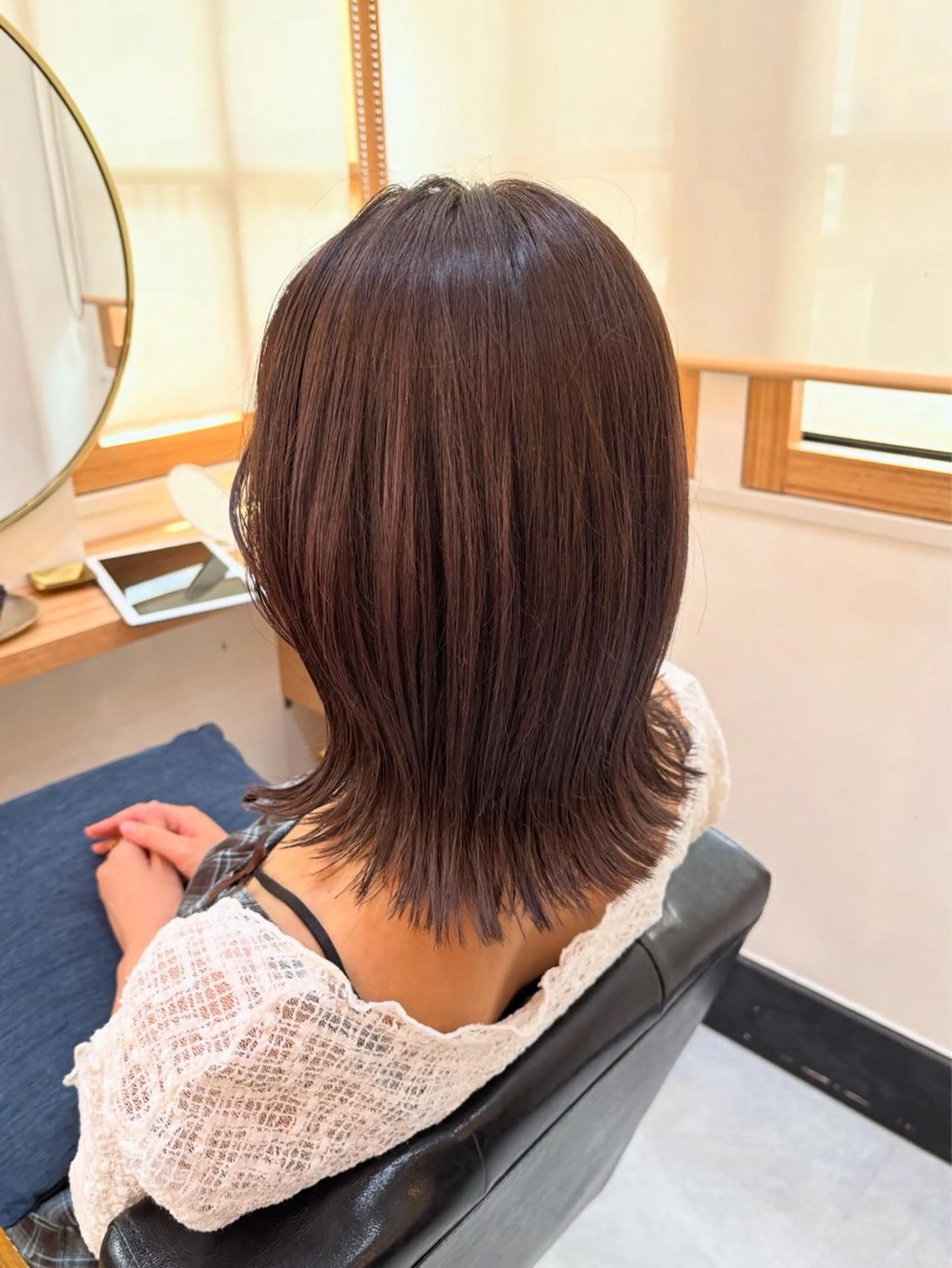 ミディアム カラー 高梨 菜々のヘアスタイル