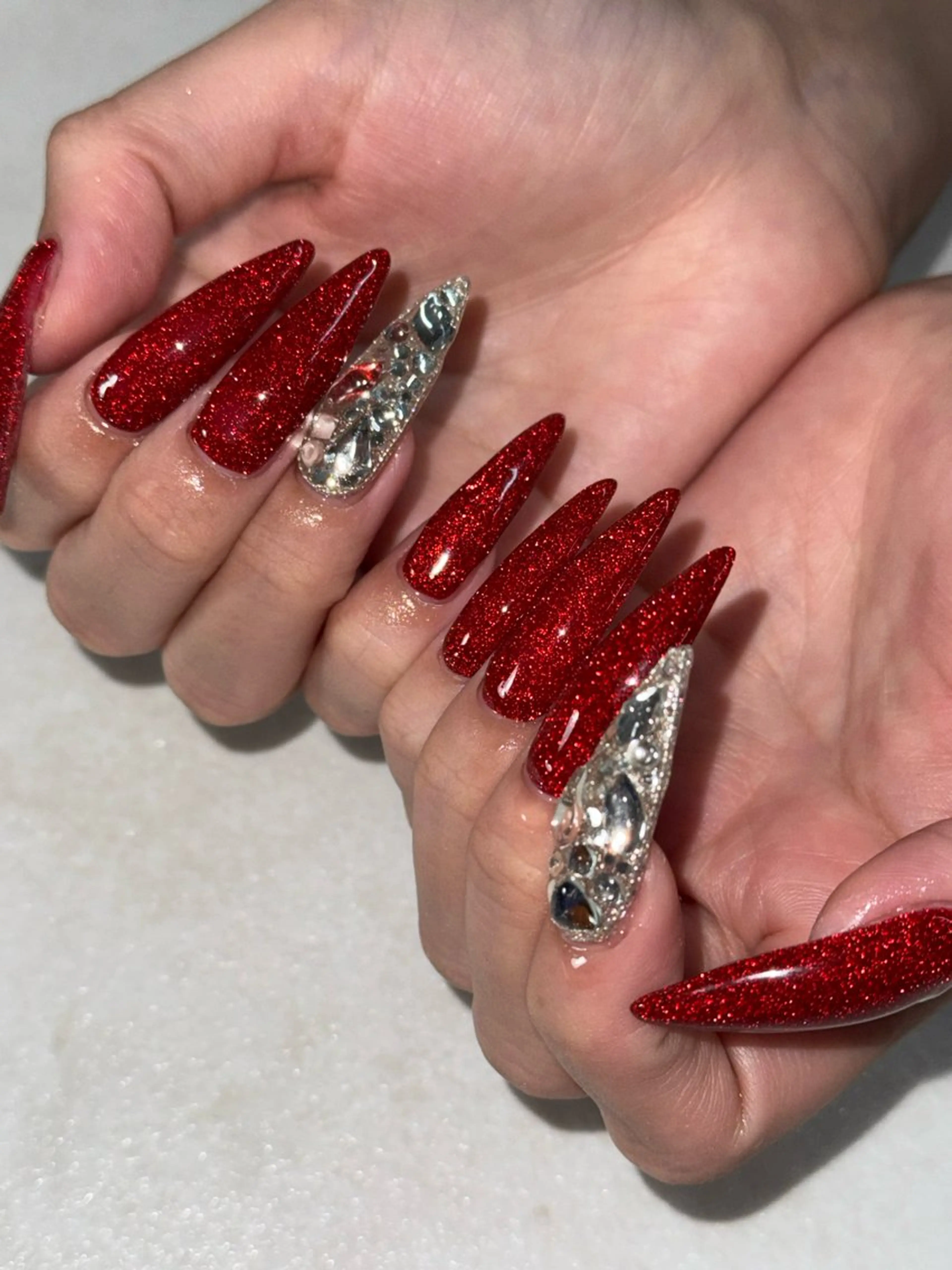 ネイル アートネイル フラッシュネイル ラメ(グリッター) ハンドネイル 🐈‍⬛ Minamiのネイルデザイン