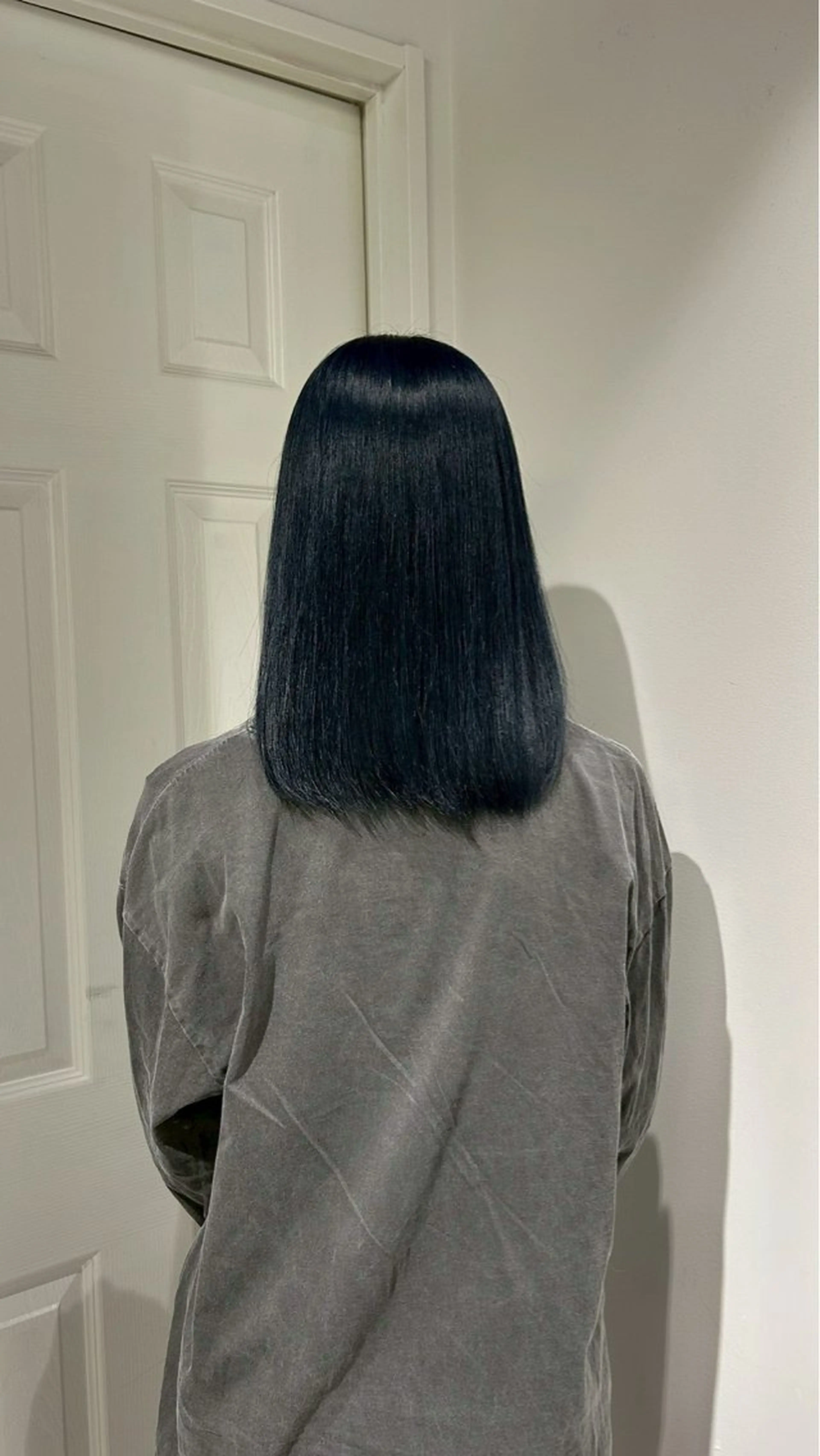 セミロング カラー ヘアカラー トリートメント himari💜 ハイトーンカラーのヘアスタイル