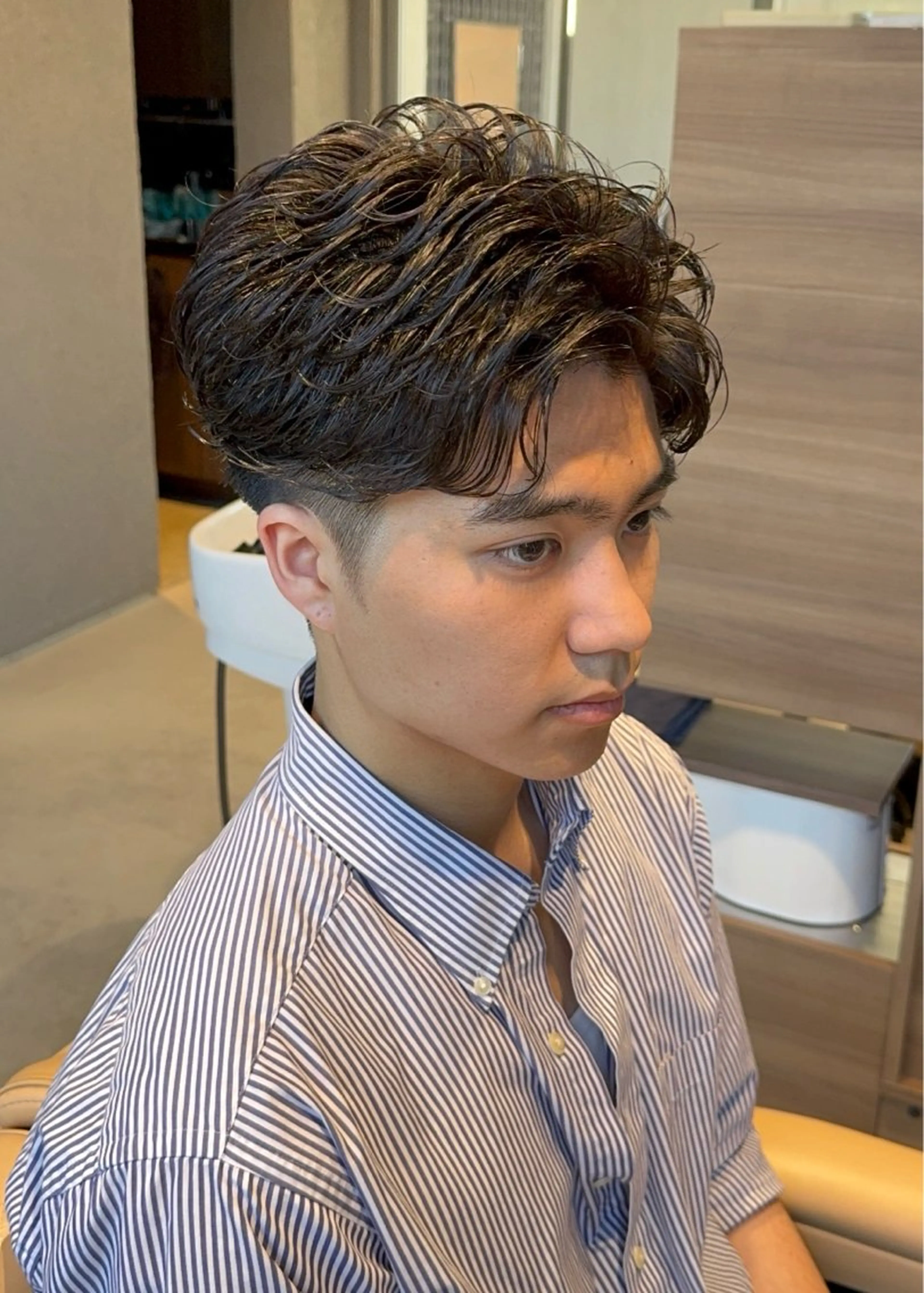 パーマ メンズ フェザーパーマ メンズパーマ カット パーマ メンズカットパーマ 伊藤瑠星のヘアスタイル