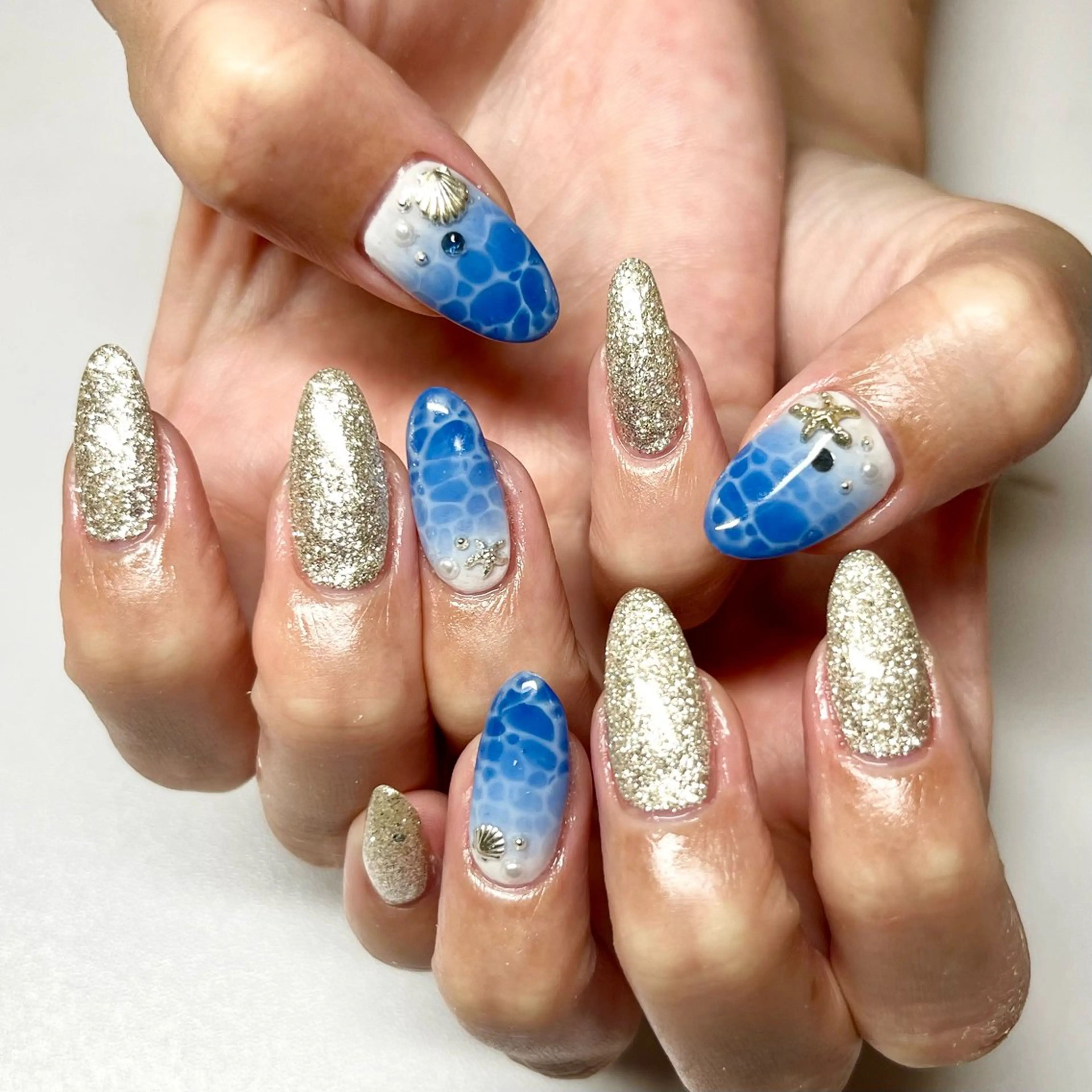 ネイル ハンドネイル フットネイル ハンドケア みんなのネイルサロン IRiS所属・一人ひとりに寄り添う 施術🌈IRiS🪽のネイルデザイン