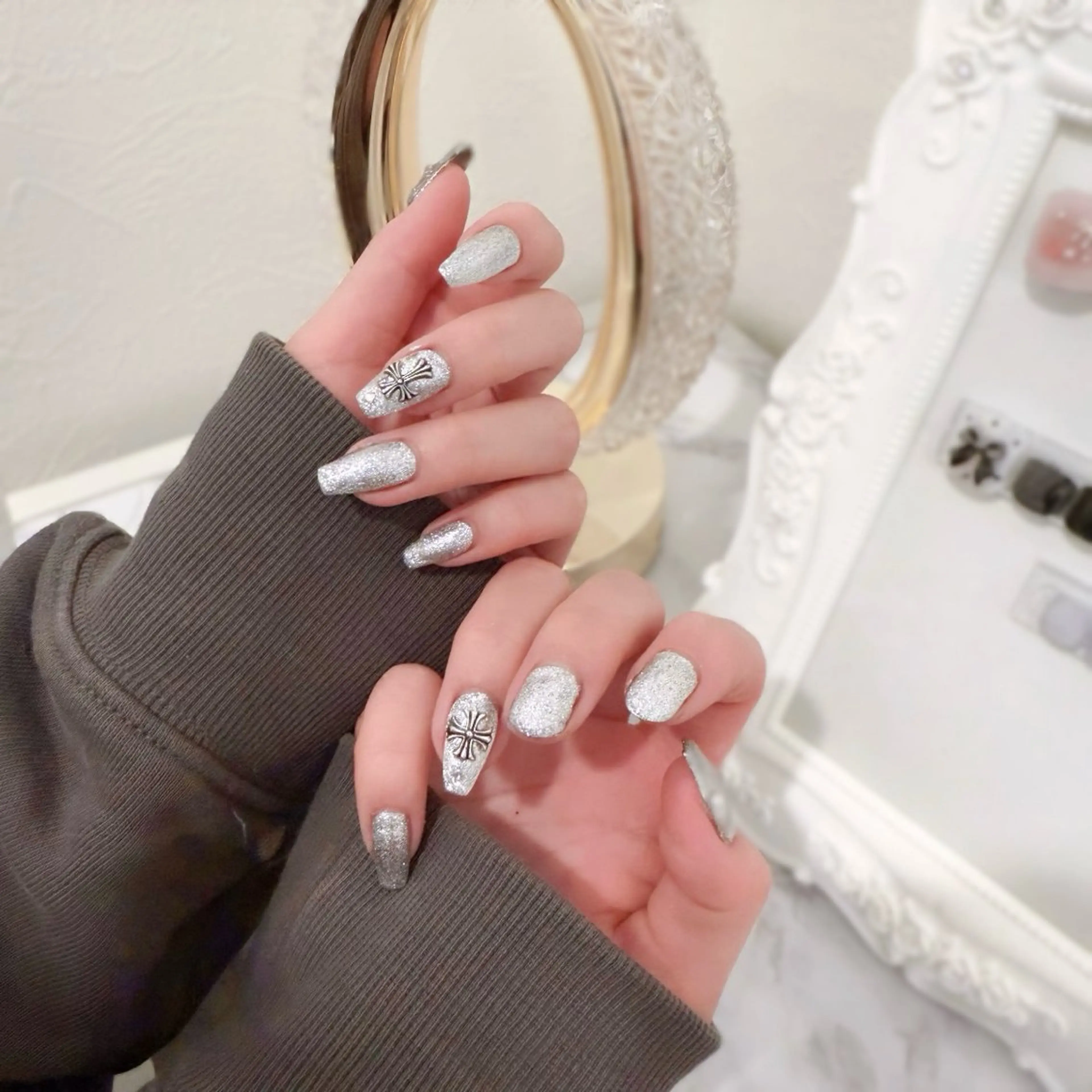 ミディアム 橋本 虹羽のネイルデザイン