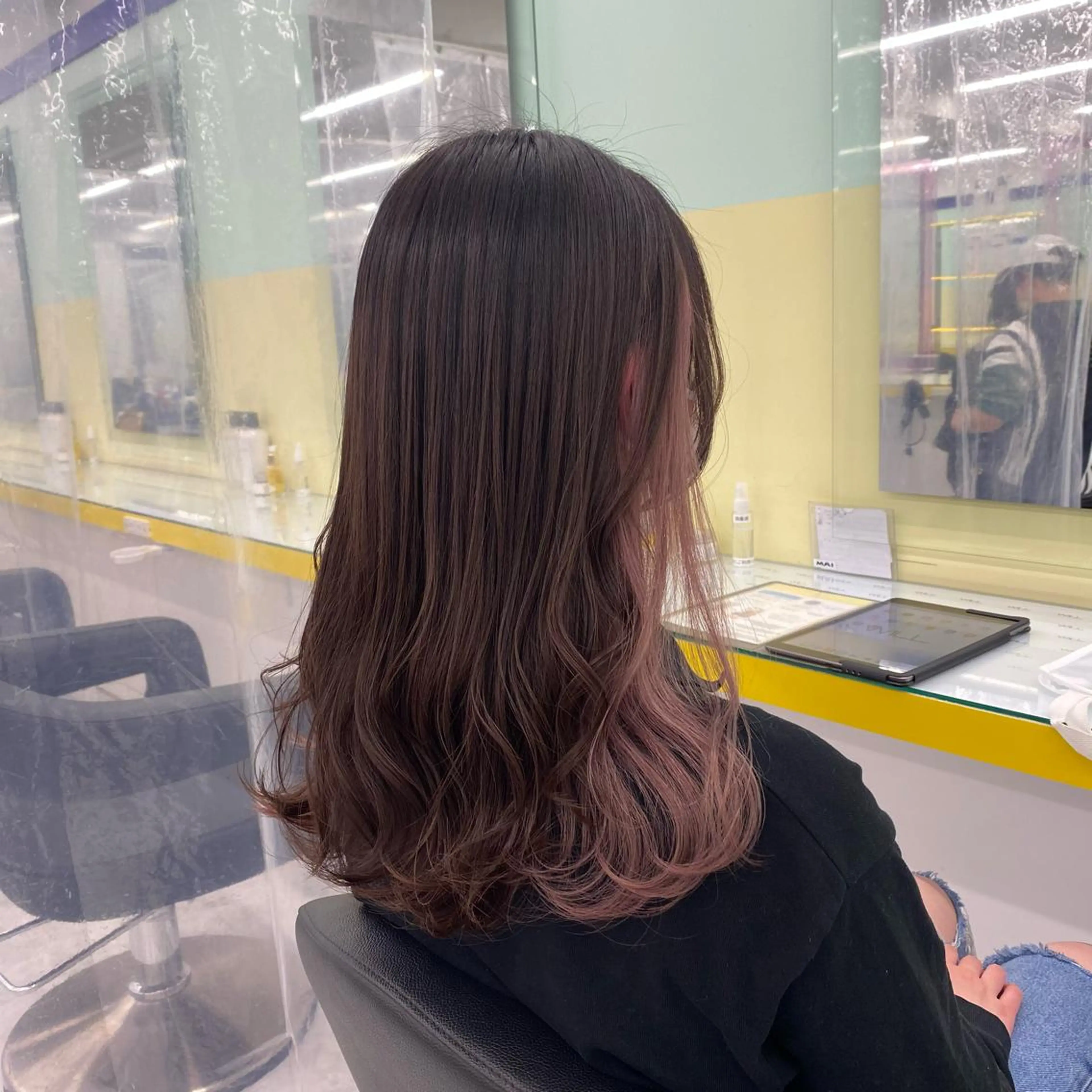 セミロング カラー ヘアアレンジ カット ヘアカラー mai🍑暖色カラー /レイヤー💖のヘアスタイル