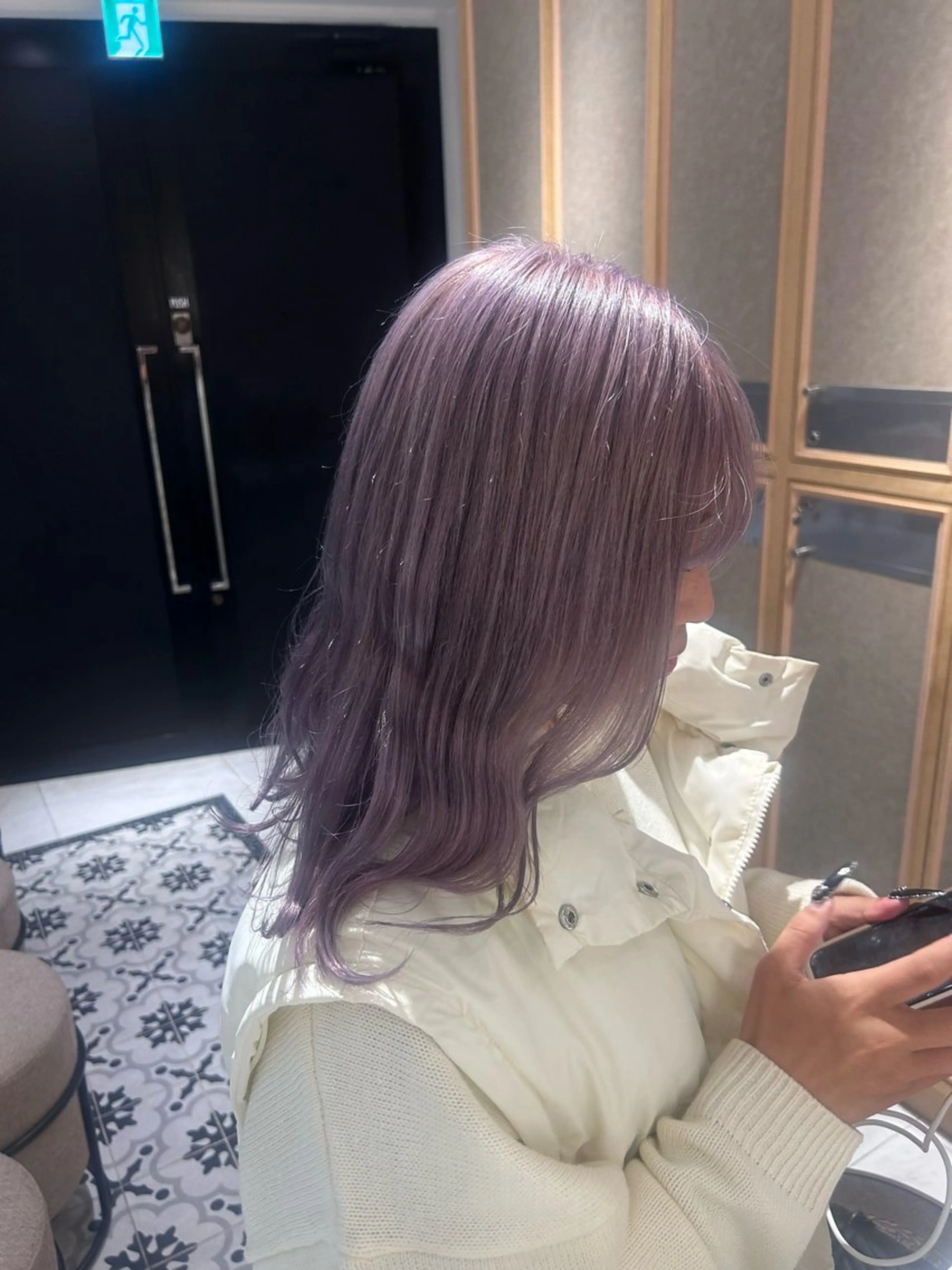 カラー ブリーチ ラベンダーカラー ヘアカラー トリートメント ヘッドスパ ヘアセット miko🪽地毛風/ ハイトーン/レイヤーのヘアスタイル