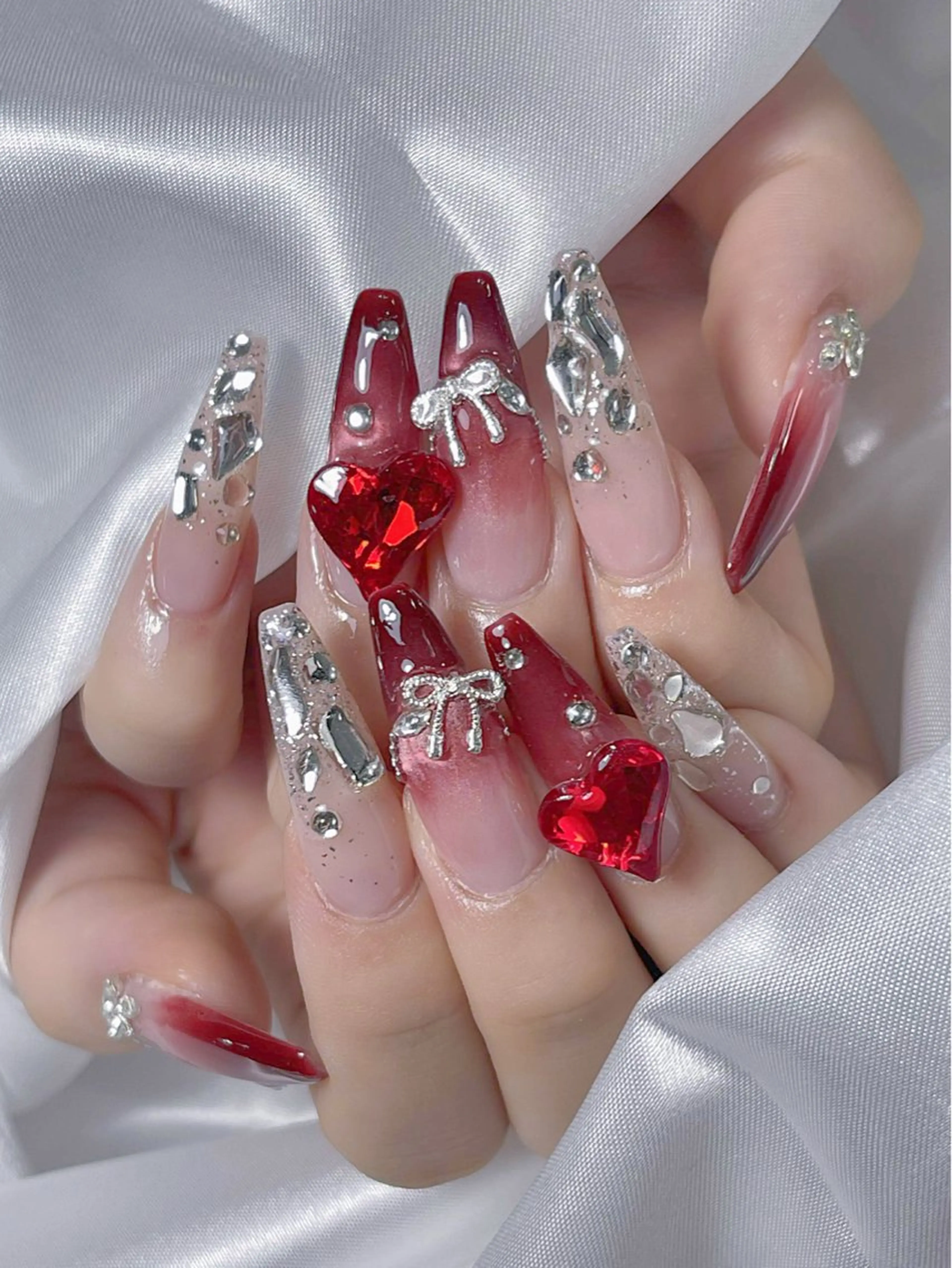 ネイル LEELA NAIL STUDIOのネイルデザイン