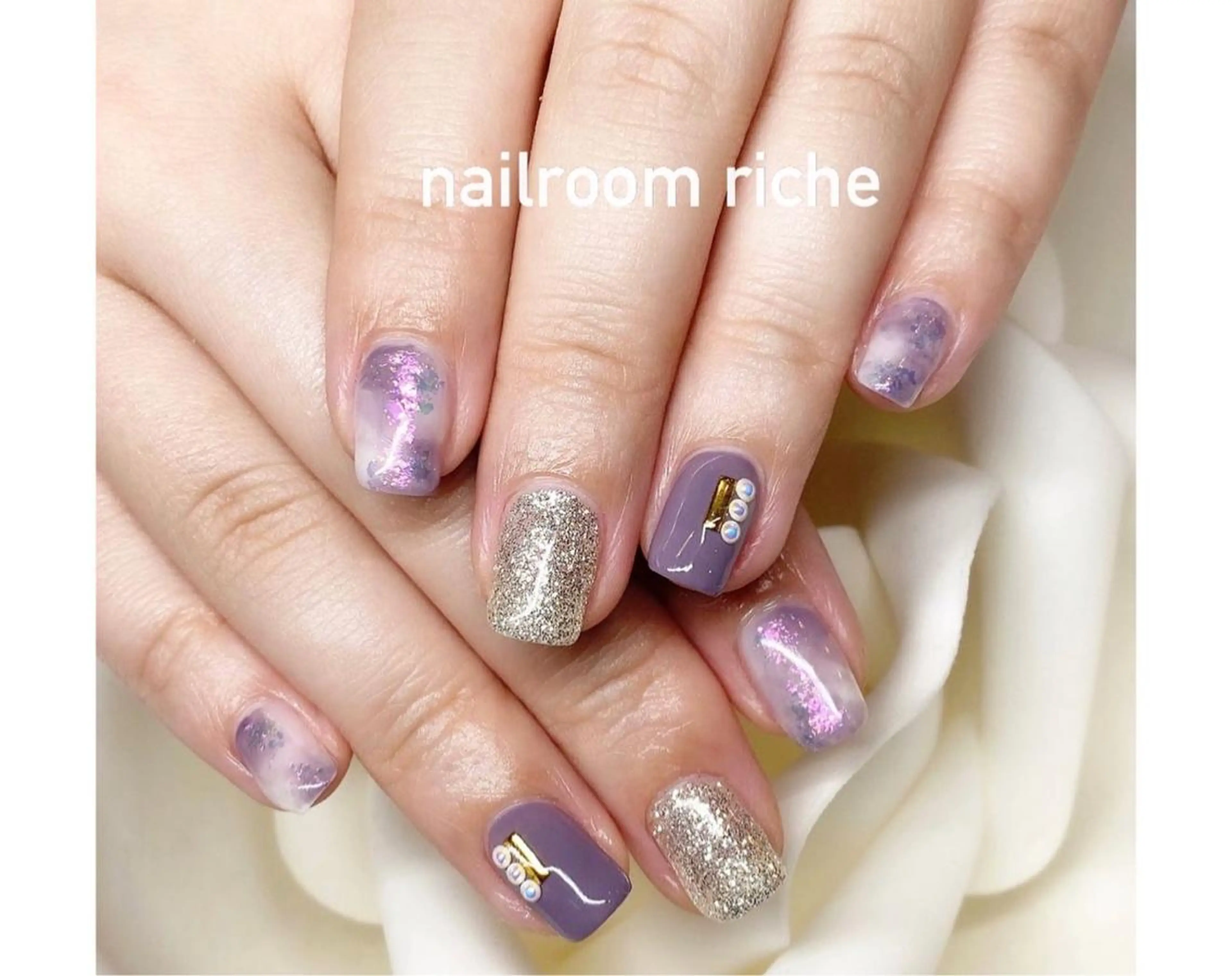 ネイル ハンドネイル nailroom richeのネイルデザイン