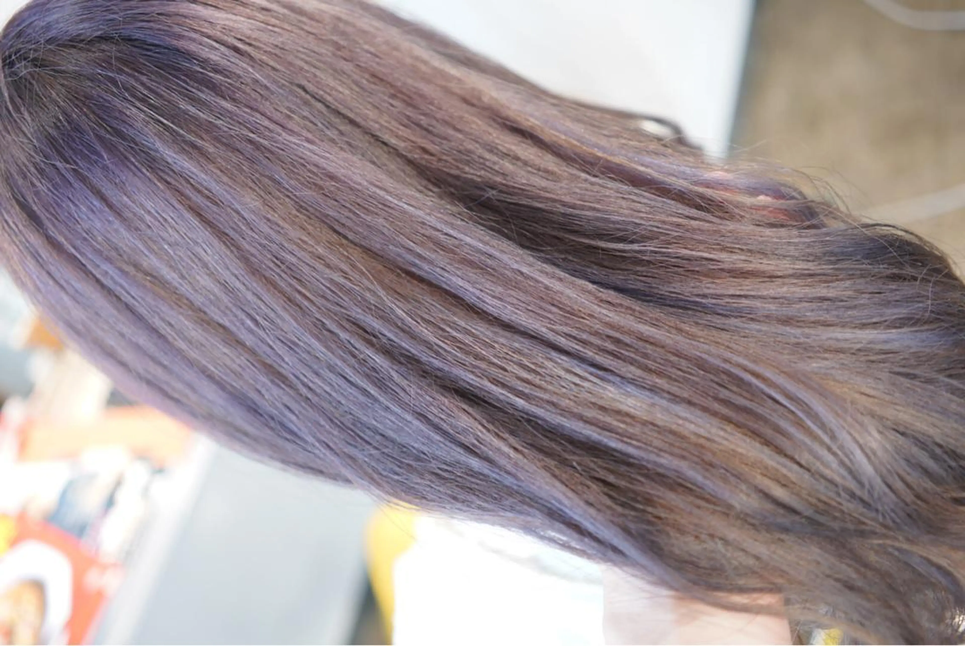 ロング カラー ハイトーンカラー パープルカラー ヘアカラー トリートメント ハイトーン/レイヤー /ケアブリーチ石川治のヘアスタイル