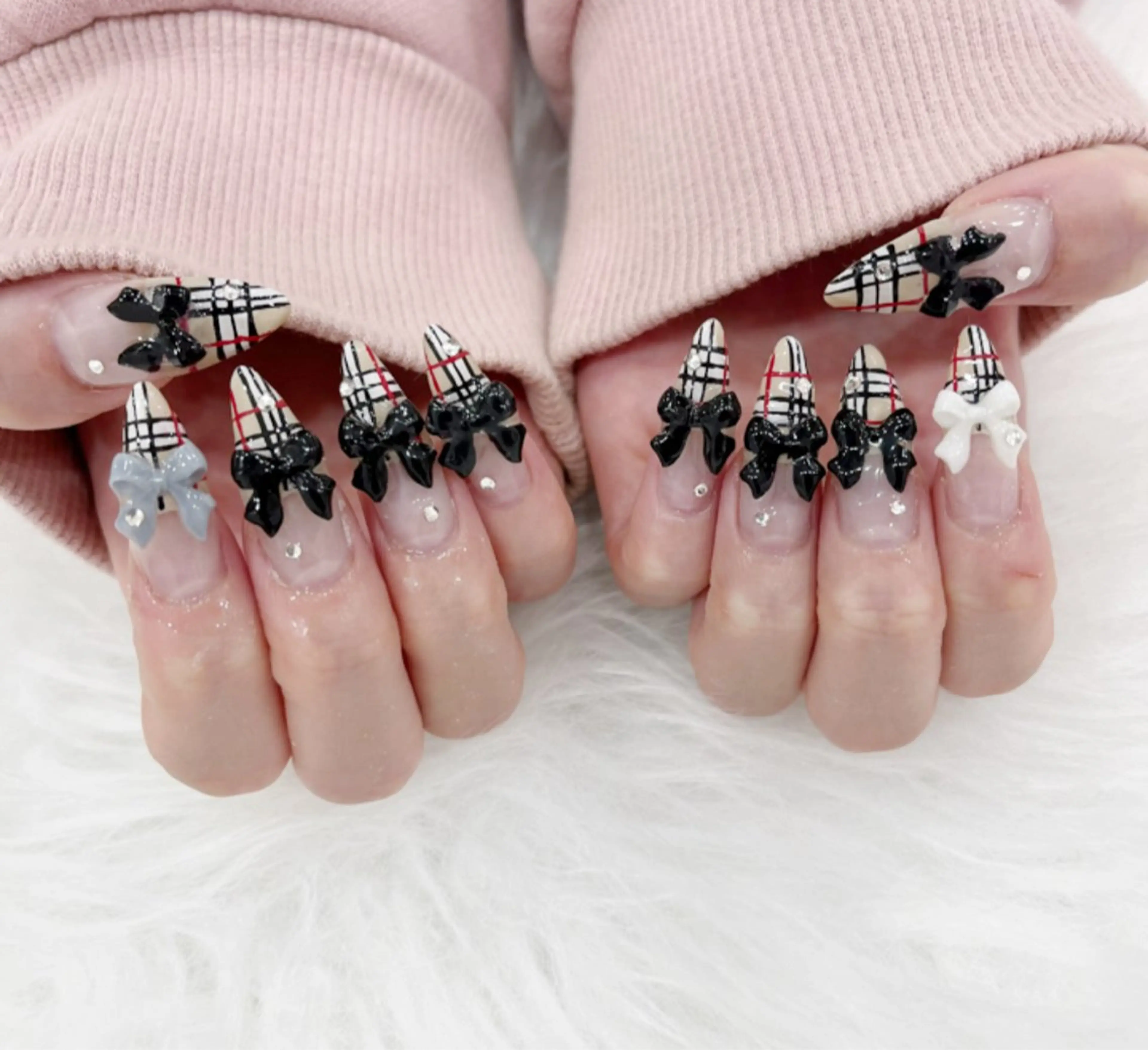 ネイル 長さ出し フットネイル ジェルネイル 韓国ネイル マグネットネイル #Amin nail salonのネイルデザイン