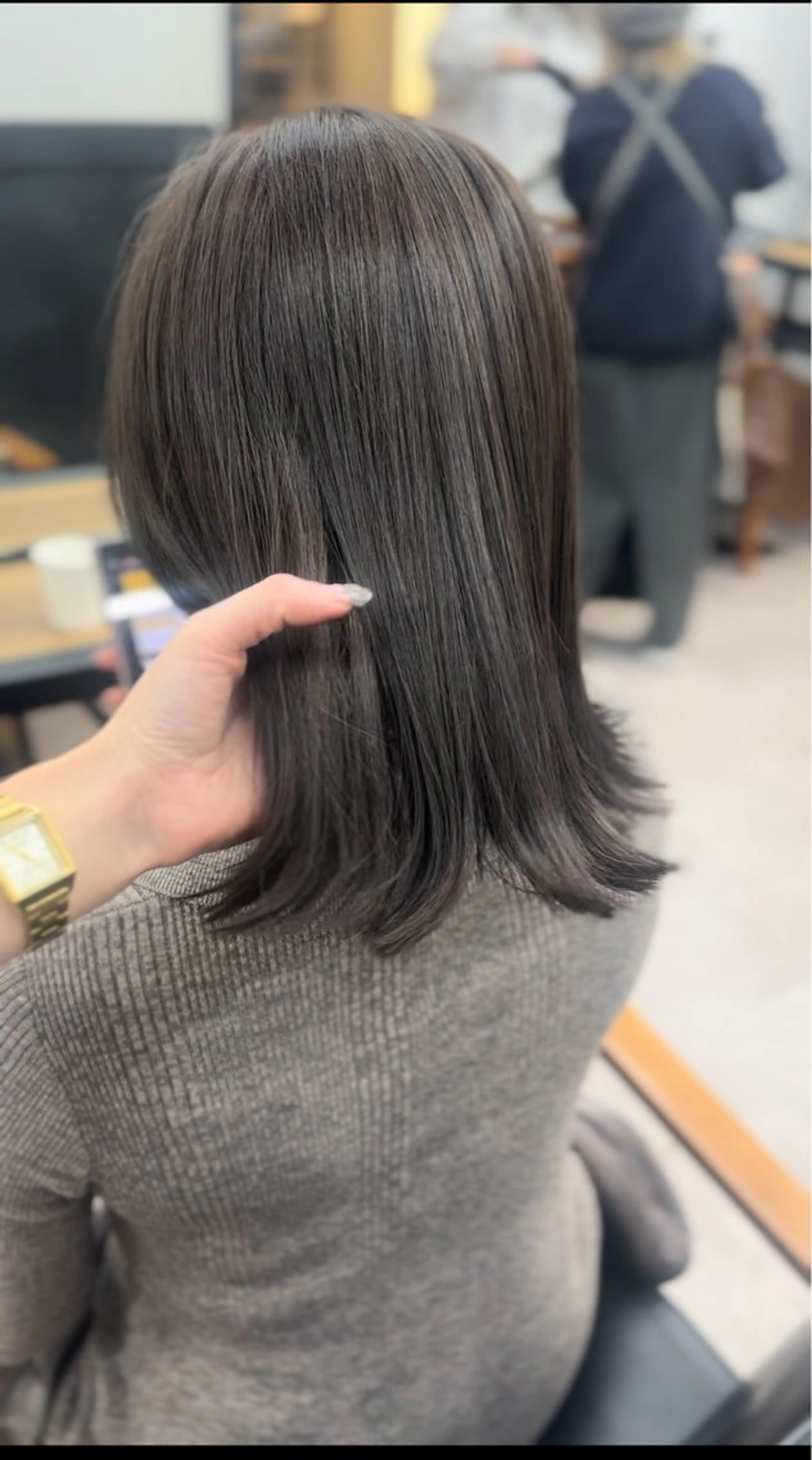ミディアム カラー パーマ ヘアアレンジ メンズ キッズ レイヤーカット／顔周 りカット/縮毛矯正のヘアスタイル